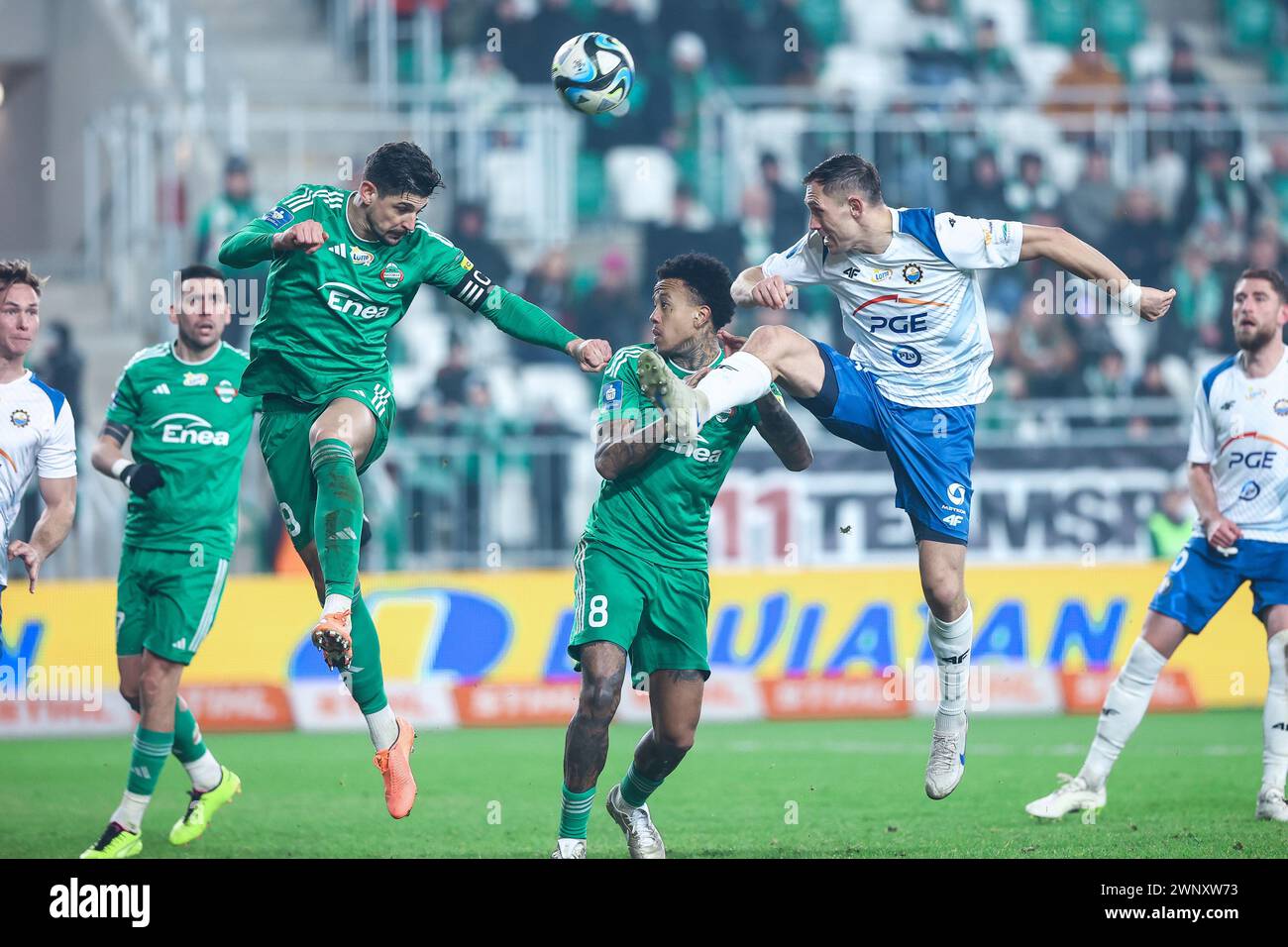 04.03.2024 Radom Pilka nozna PKO Ekstraklasa 2023/2024 Radomiak Radom - Stal Mielec N/z Raphael Rossi, Luizao, Piotr Wlazlo foto Adam Starszynski/PressFocus 04.03.2024 Radom Football PKO Ekstraklasa2023/2024, top Division polacca Radomiak Radom - Stal Mielec Raphael Rossi, Luizao, Piotr, Piotr Alsszna Credit Foto Stock