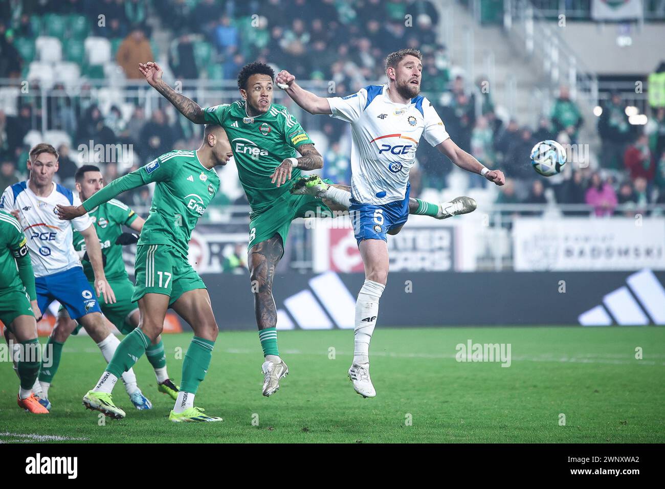 04.03.2024 Radom Pilka nozna PKO Ekstraklasa 2023/2024 Radomiak Radom - Stal Mielec N/z Luizao, Marco Ehmann foto Adam Starszynski/PressFocus 04.03.2024 Radom Football PKO Ekstraklasa2023/2024, top Division polacca Radomiak Radom - Stal Mielec Luizao, Marco Ehmann Credit Adam Starszynski/PressFocus News/SIPA/USA Foto Stock