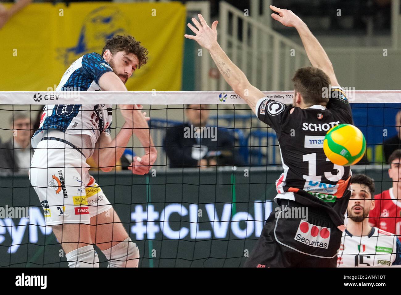 ITAS Trentino vs Berlin Recyclin volleys - quarti di finale della CEV Men Volley Champions League 2023/24 Foto Stock