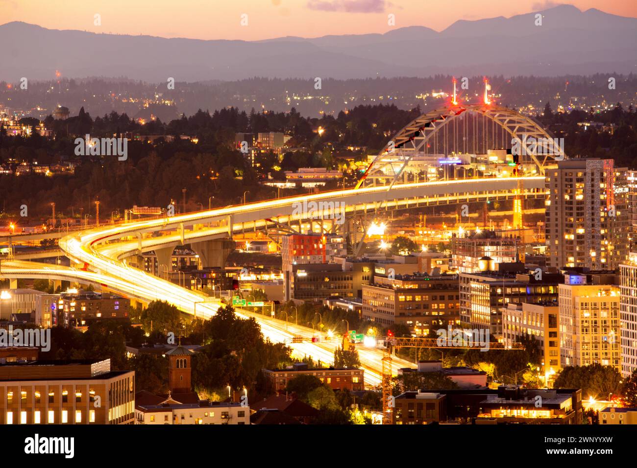 L'Interstate 405 attraversa l'area del centro di Portland, Oregon Foto Stock