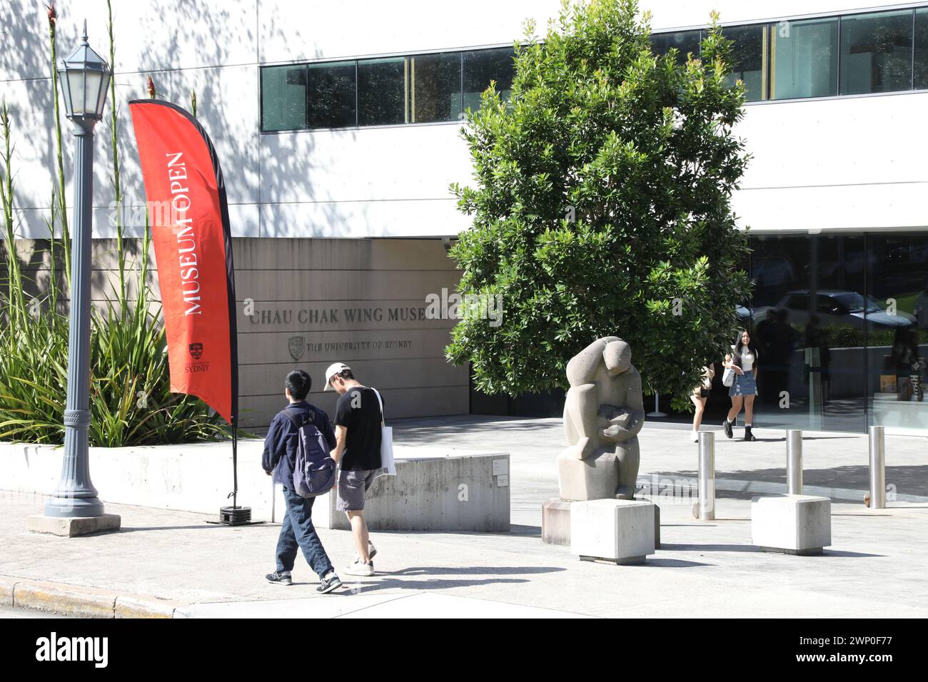 Sydney, Australia. 5 marzo 2024. Il principale festival internazionale d'arte e il più grande evento d'arte contemporanea del suo genere in Australia saranno presentati attraverso la Art Gallery of New South Wales, Artspace, Museum of Contemporary Art Australia, e per la prima volta al Chau Chak Wing Museum presso l'Università di Sydney, le gallerie UNSW e presso l'iconica e recentemente restaurata White Bay Power Station, gratuito al pubblico dal 9 marzo al 10 giugno 2024. Nella foto: Chau Chak Wing Museum presso l'Università di Sydney. Crediti: Richard Milnes/Alamy Live News Foto Stock