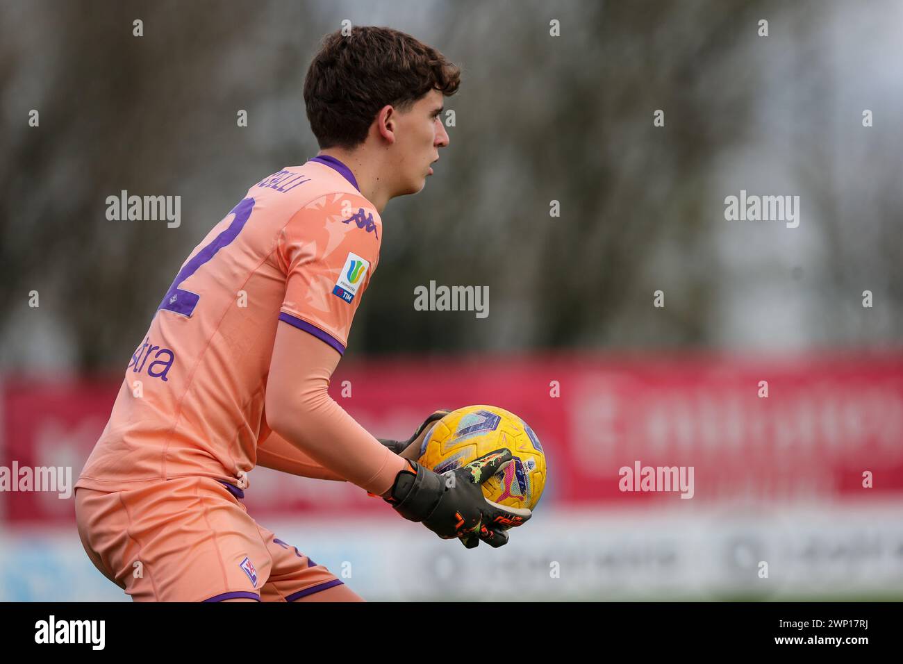 Milano, Italia, 04 marzo 2024. Leonardelli, portiere della Fiorentina, durante la partita tra Milano e Fiorentina per il Campionato Primavera 1 al CS vi Foto Stock