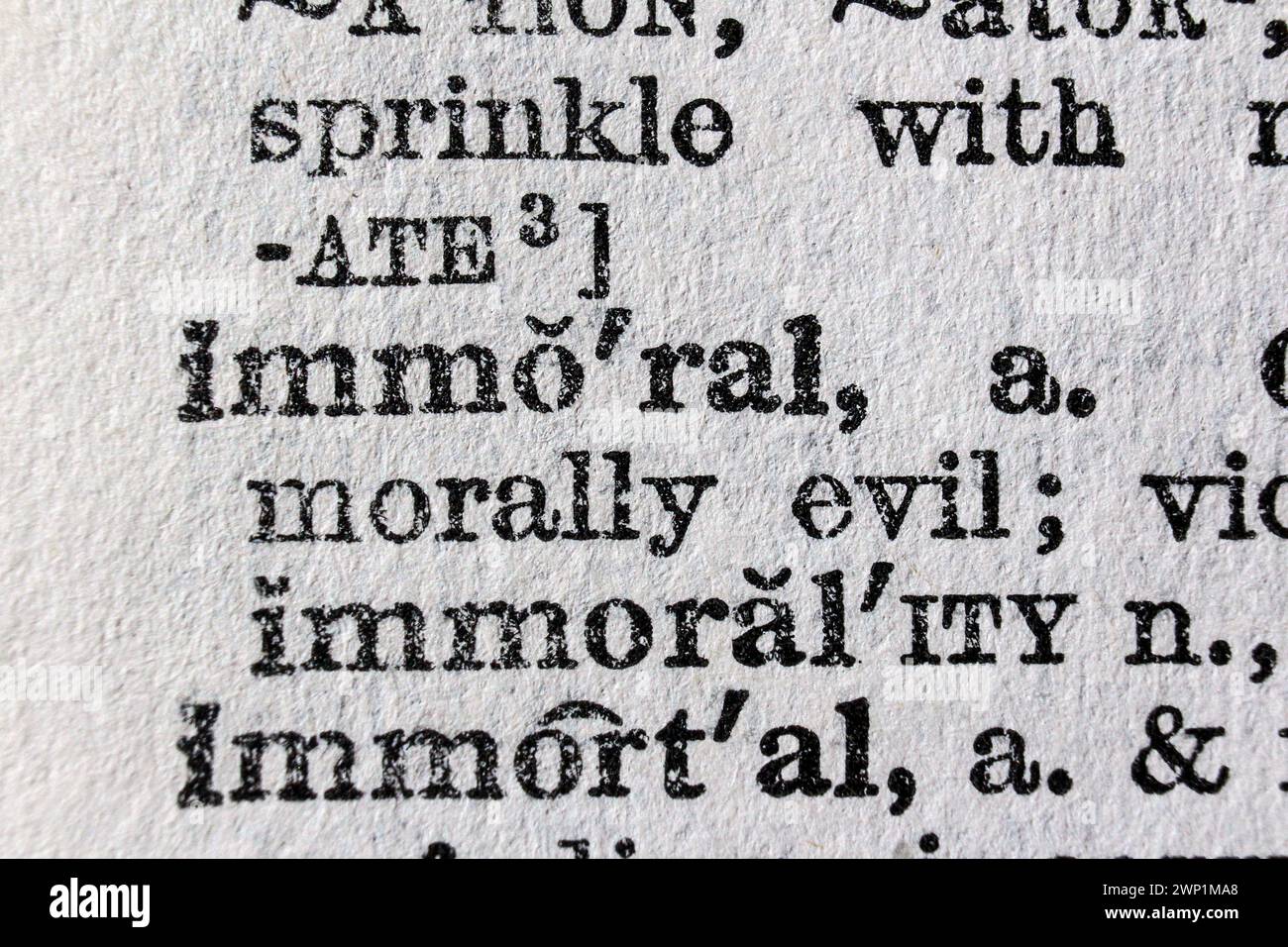 Parola immortale sulla pagina del dizionario, macro close-u Foto Stock
