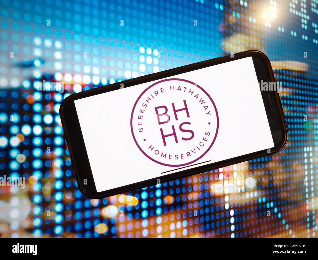 Konskie, Polonia. 2 gennaio 2024. In questa immagine, il logo aziendale Berkshire Hathaway è visualizzato sullo schermo di uno smartphone. Credito: SOPA Images Limited/Alamy Live News Foto Stock