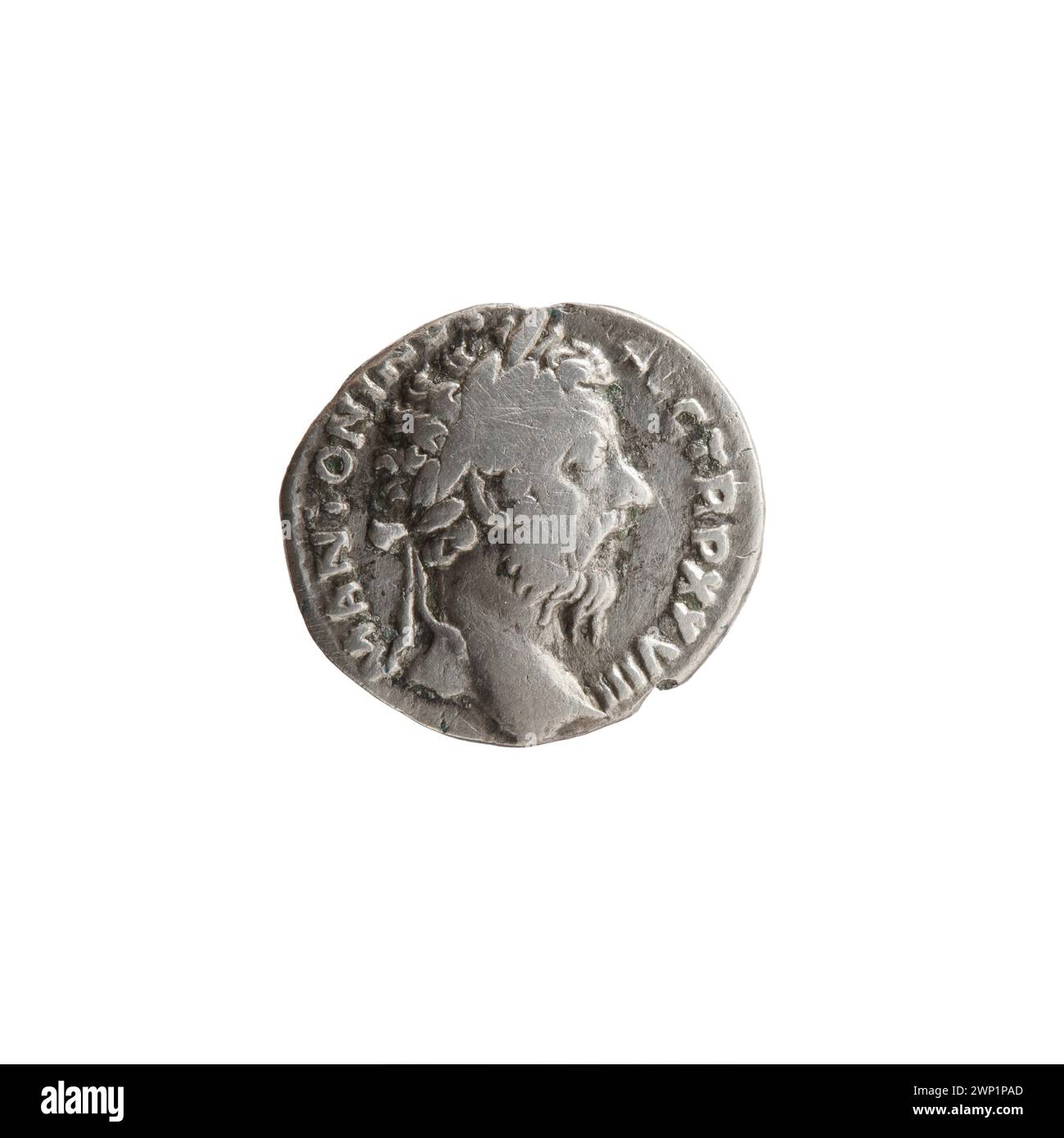 Denario coniò 173–174 sotto Marco Aurelio, mostrando monete d'argento, ritratti imperiali, iscrizioni e caratteristiche monetarie romane del II secolo. Foto Stock