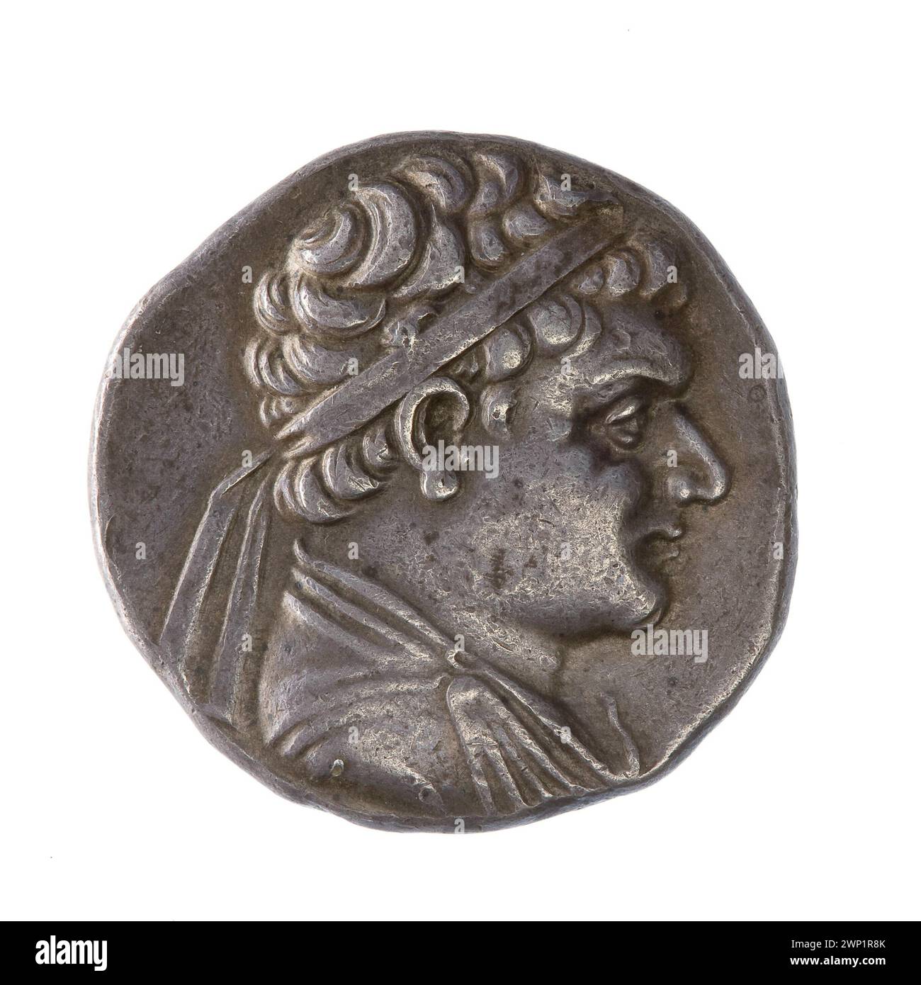 Tetradrachma - Falso di Becker; Becker, Carl Wilhelm (fa Specific Coins; 1772-1830); 1. PO. XIX secolo (1801-00-00-1850-00-00-00);Heliokles (Re di Bactri - 150-125 a.C.) - iconografia, Heliokles (Re di Bactrii - 150-125), collezioni d'arte di Stato (Varsavia - 1922-1939) - collezioni, Zeus (mitol.), Zeus standing (iconogr.), monogrammi , busti, ritratti, ritratti di governanti, messaggio (provenienza) Foto Stock