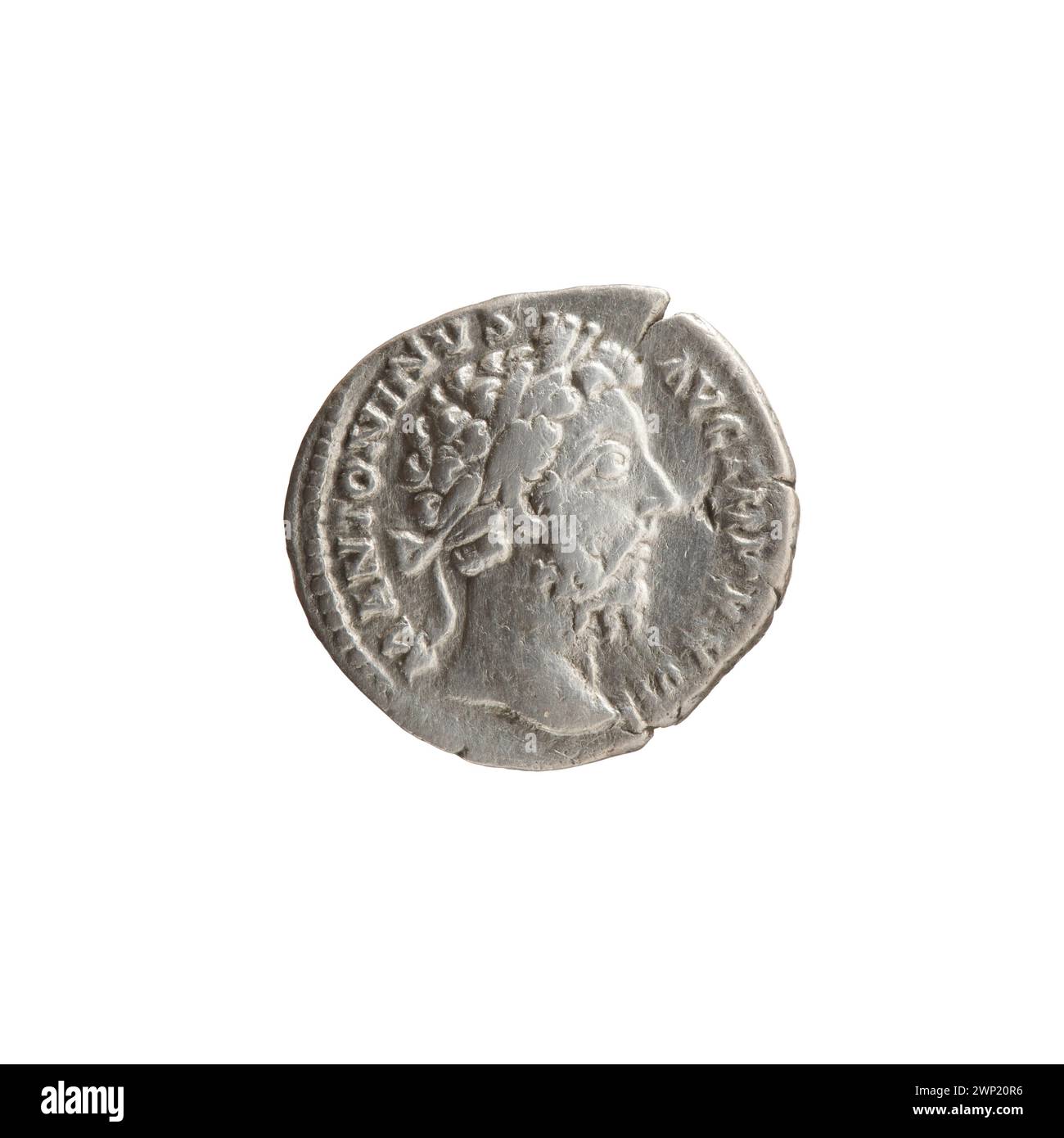 Denario d'argento coniato tra il 172 e il 173 sotto l'imperatore romano Marco Aurelio, con ritratto imperiale, iscrizioni e standard monetari romani del II secolo. Foto Stock
