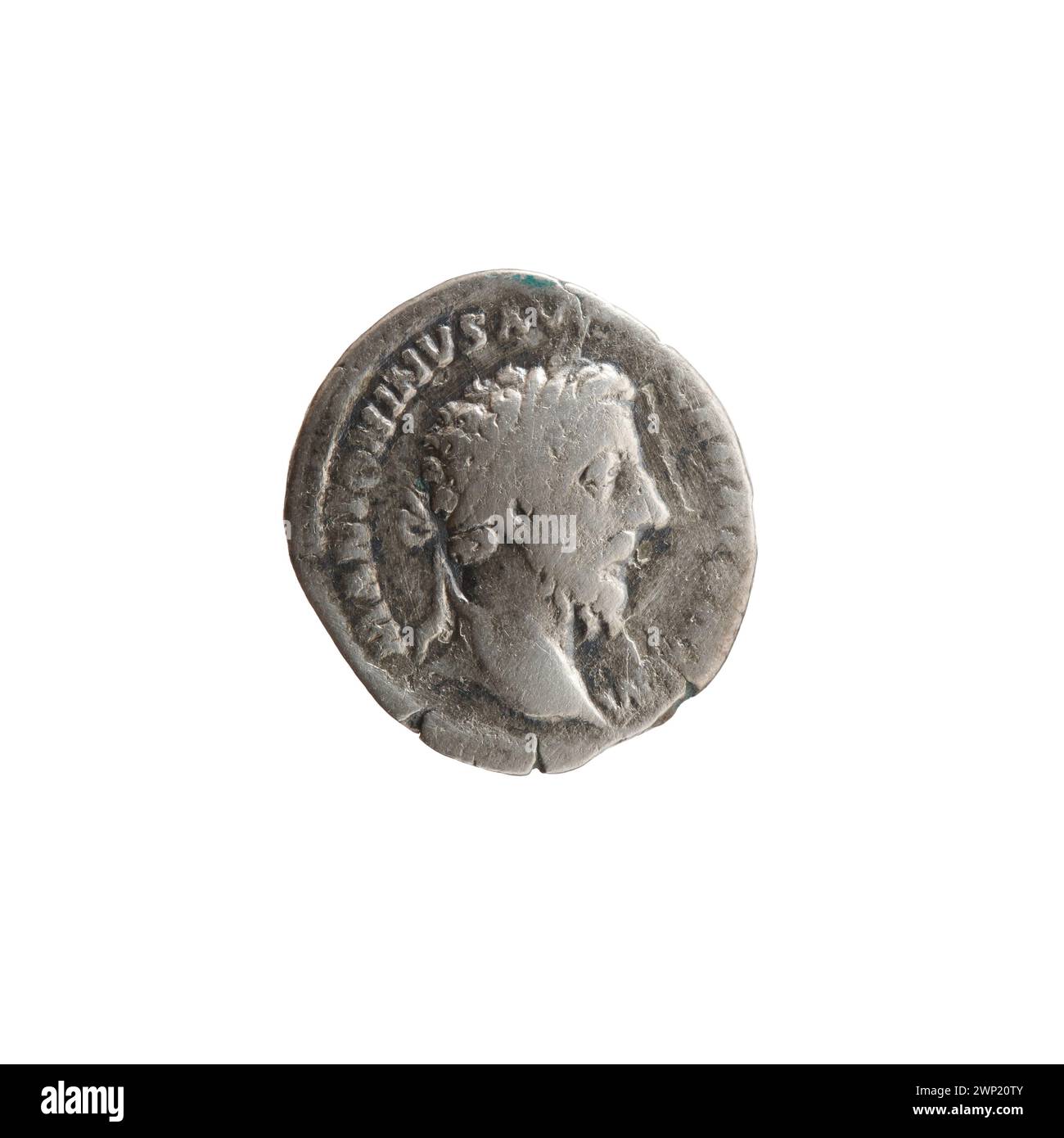 Denario coniato nel 175 sotto Marco Aurelio, con monete d'argento, ritratto imperiale, iscrizioni e standard monetari romani del II secolo. Foto Stock