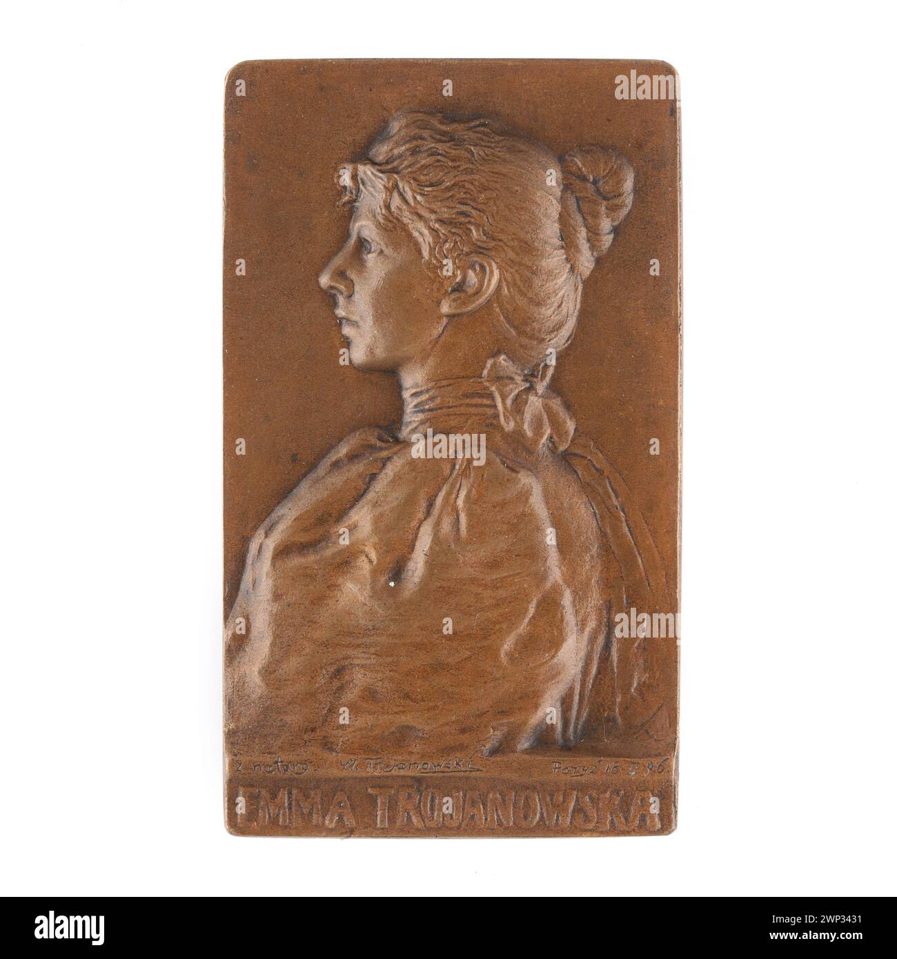 Questa placca del 1896 di Wincenty Trojanowski raffigura un semi-profilo di una donna rivolta a sinistra in stile Secessione. Foto Stock