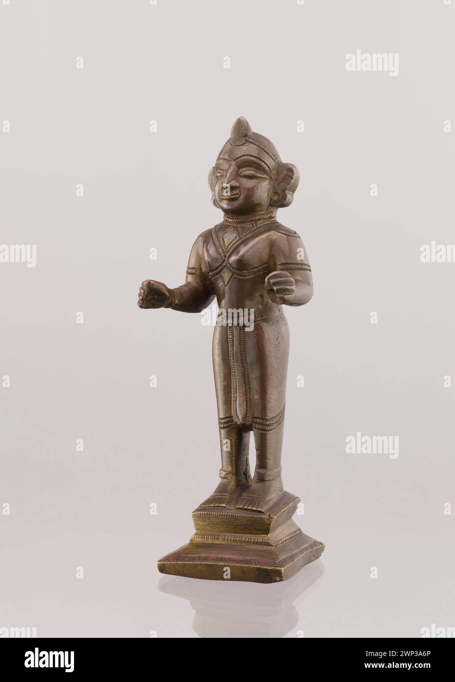 Un piedistallo lampada con una statuetta femminile, risalente alla fine del XVIII e all'inizio del XIX secolo, progettato come oggetto decorativo con uso funzionale come supporto per lampada. Foto Stock
