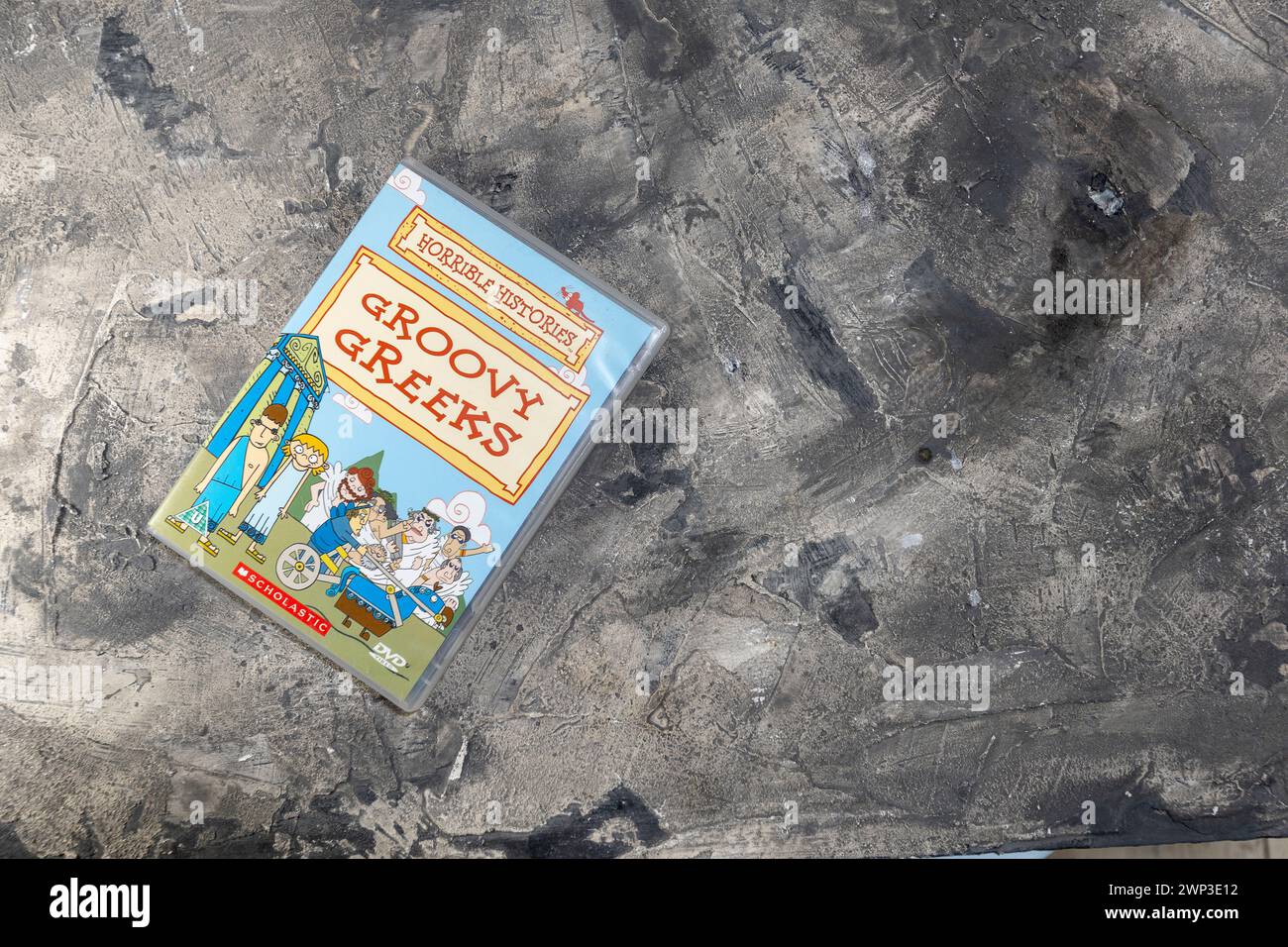 2001 uscita nel Regno Unito di Horrible Histories Groovy Greeks, animazione educativa e divertente sull'antica Grecia Foto Stock