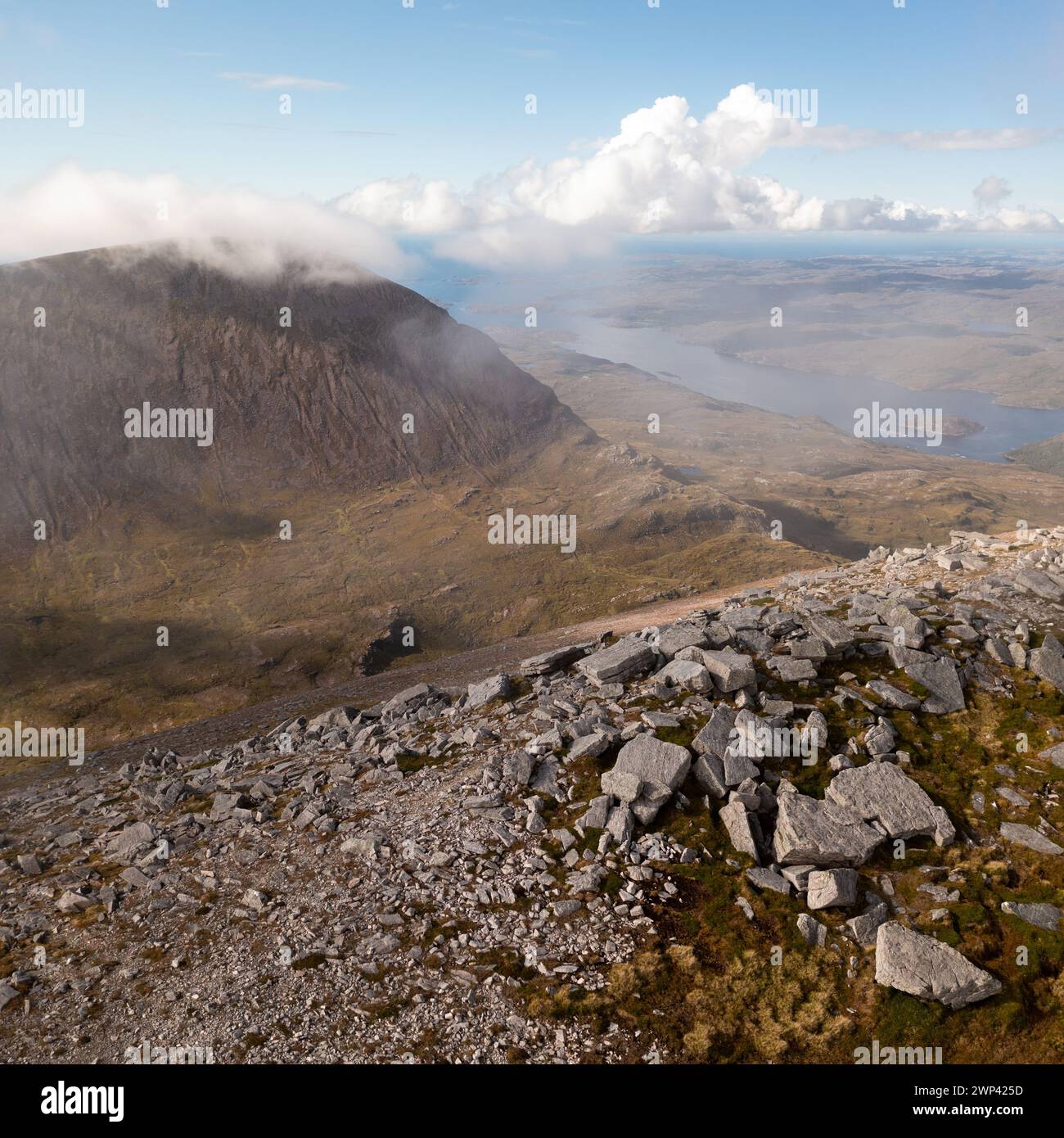 Vista dalla cima di Sàil Gharbh, Quinag guardando verso ovest Foto Stock