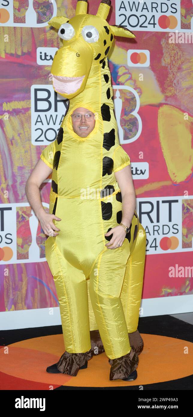 La foto deve essere accreditata ©Alpha Press 078237 02/03/2024 Rob Beckett ai BRIT Awards 2024 di Londra Foto Stock