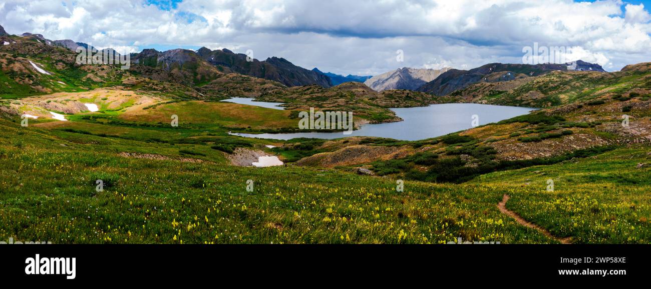 Lago nelle San Juan Mountains, Silverton, Colorado, Stati Uniti Foto Stock