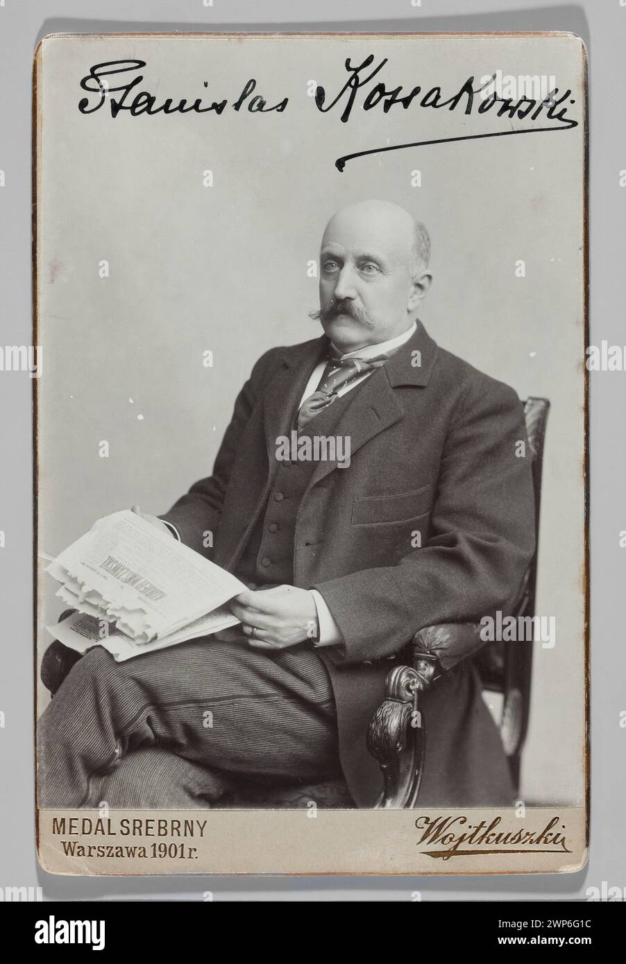 Ritratto di Stanis Awa Kossakowski (1837-1905); Wojtkuszki (Wojtekuszki; Kossakowski, Stanis ANS Kazimierz; atelier fotografico; fil. 1894-1905); circa 1902 (1901-00-00-1903-00-00); Kossakowski (famiglia), Kossakowski, Stanisław Kazimierz (1837-1905), Przewłocki, Janusz (1927-2007)-Collection, ritratti di uomini, acquisto (provenienza) Foto Stock