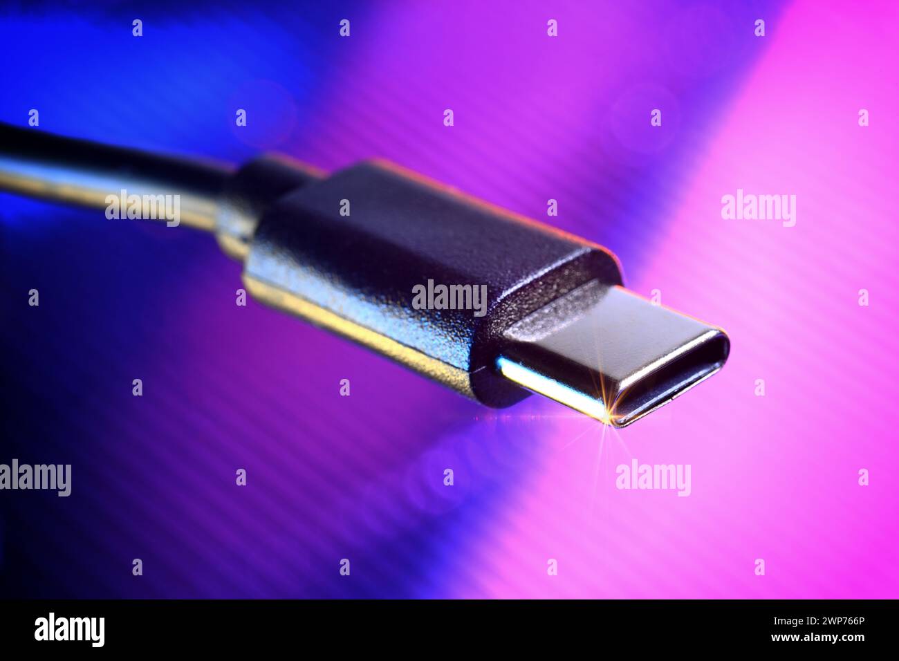 USB-C-Stecker, USB-C als Standardladeanschluss in der EU Foto Stock