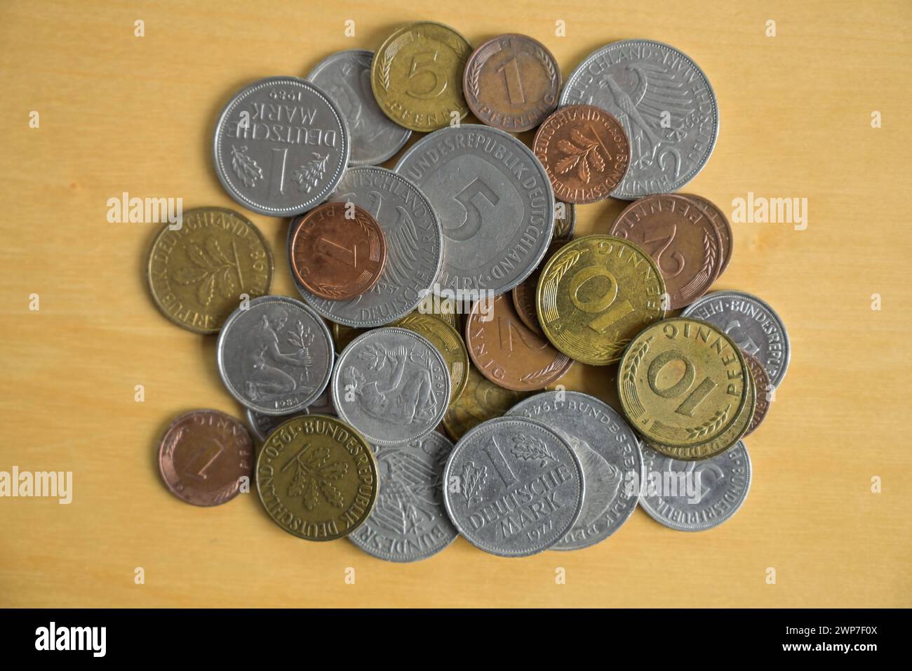Alte deutsche Münzen, Pfennige, D-Mark Foto Stock