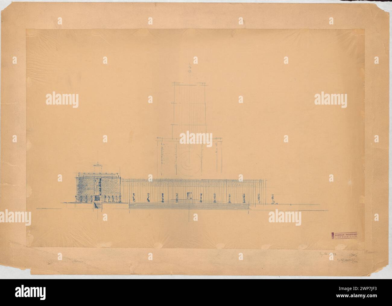 Studio della facciata della Chiesa della Divina Provvidenza a Varsavia da parte dell'architetto Bohdan Pniewski (1897-1965), 1935-1936, incentrato sui dettagli architettonici e sul design. Foto Stock