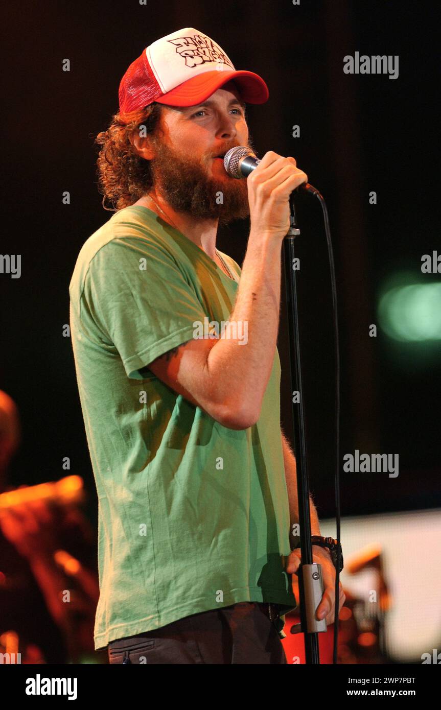 Torino Italia 04/06/2005: Jovanotti, cantante italiana, durante la trasmissione televisiva “Festivalbar 2005” Foto Stock