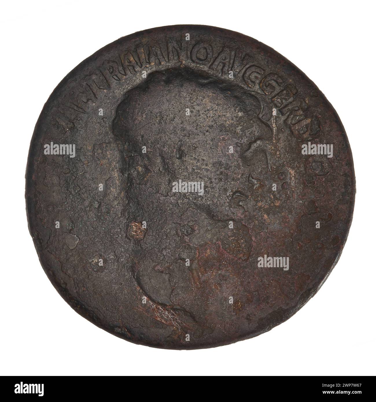 Moneta sesterce romana d'argento emessa sotto l'imperatore Traiano (53–117, regnante 98–117), con le teste delle dee adornate con ghirlande d'alloro. Foto Stock