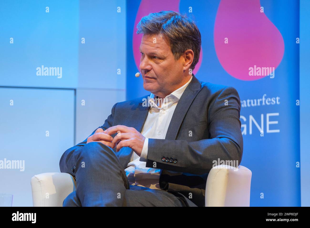 Robert Habeck, Ministro federale dell'economia e della protezione del clima e Vice Cancelliere al festival letterario di Colonia LIT.COLOGNE. Foto Stock