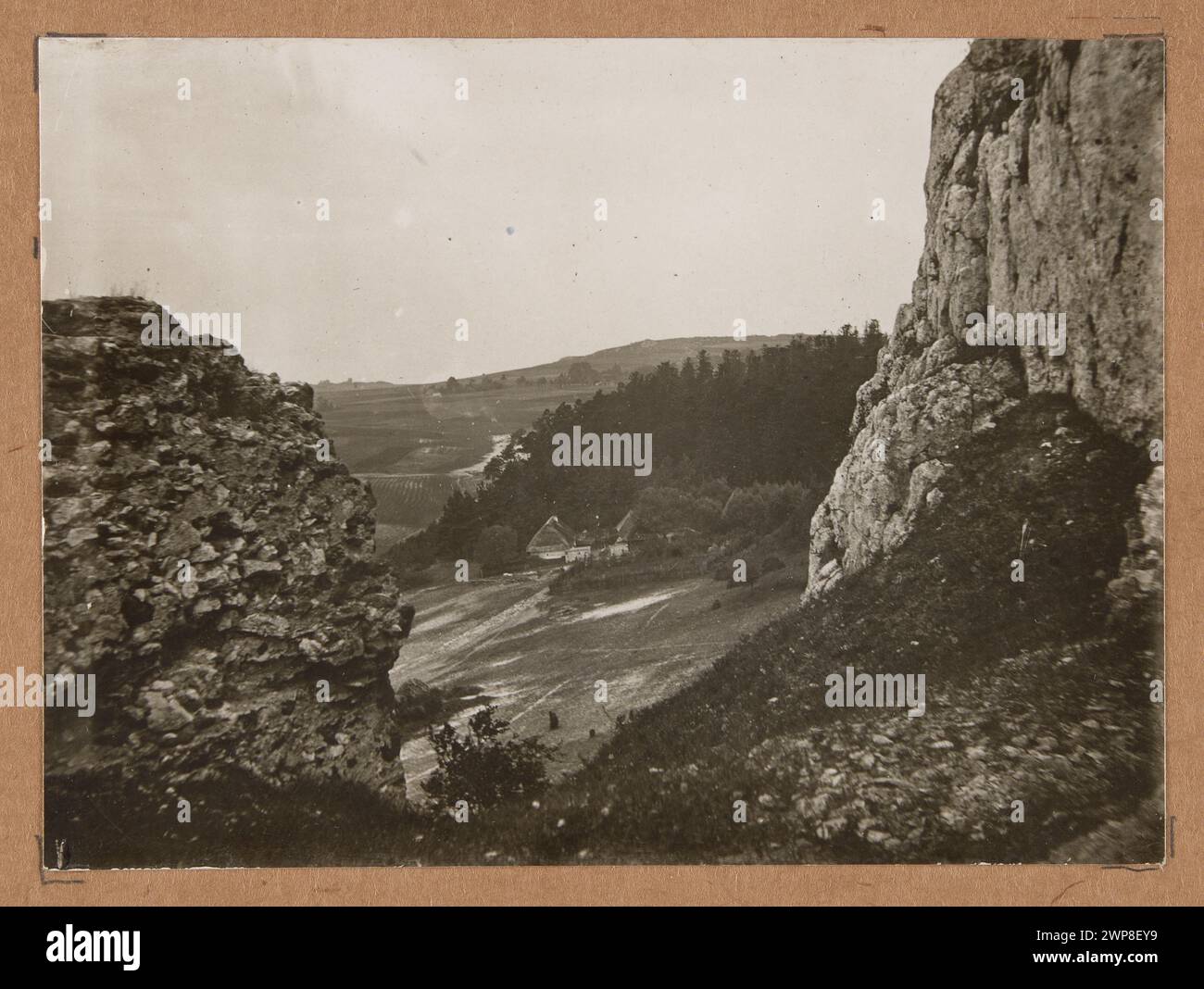 Rabsztyn (Voivodato ma Opolskie). Vista della zona dalle rovine del castello; circa 1917 (negativo); circa 1917-1927 (stampa) (1900-00-00-00-1927-00-00-00); Foto Stock