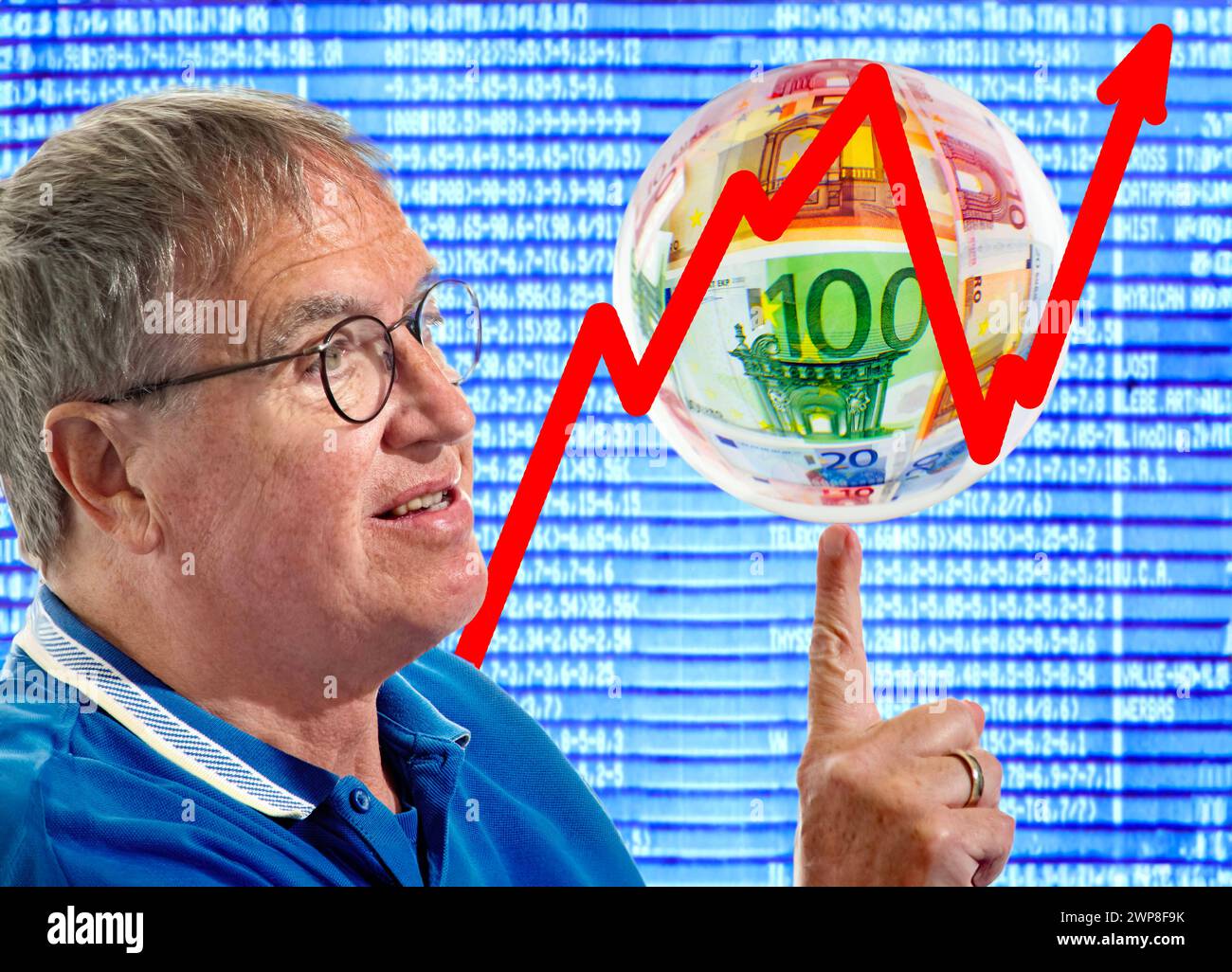 Rentner jongliert Glaskugel, Symbolfoto Aktienrente, Altersvorsorge, 2024 Deutschland, München, 2024, Rentner jongliert Glaskugel, in der Geld zu sehen ist, Symbolfoto Altersvorsorge, Pläne für eine Aktienrente, Blick in die Zukunft, Sparen, Vermögen, Geld, Erspartes, euro, Euroscheine, inflazione, Börse, Aktienkurse, Sparplan, finanzielle Sorgen, Sicherheit, Rentner, Senior, Senioren, alter, vorsorgen, *** pensionato giocoleria con palla di cristallo, pensione simbolica con foto, pensione pensionistica, 2024 Germania, Monaco di Baviera, 2024, pensionato giocherellando una sfera di cristallo in cui si possono vedere i soldi, fot simbolico Foto Stock