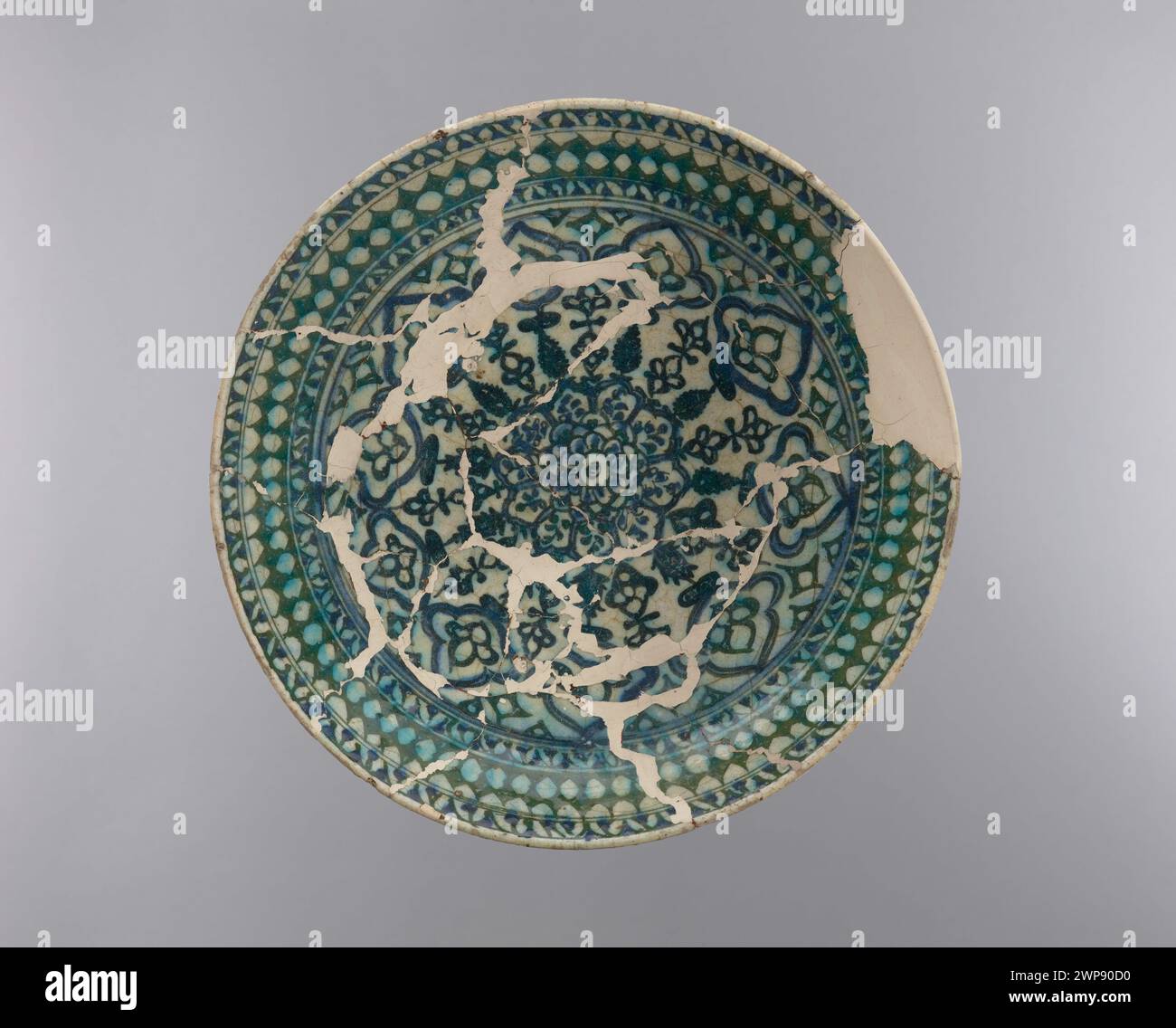 Questo oggetto del XIX secolo è una ciotola, prodotta tra il 1801 e il 1900, e rappresenta la cultura materiale del periodo. Foto Stock