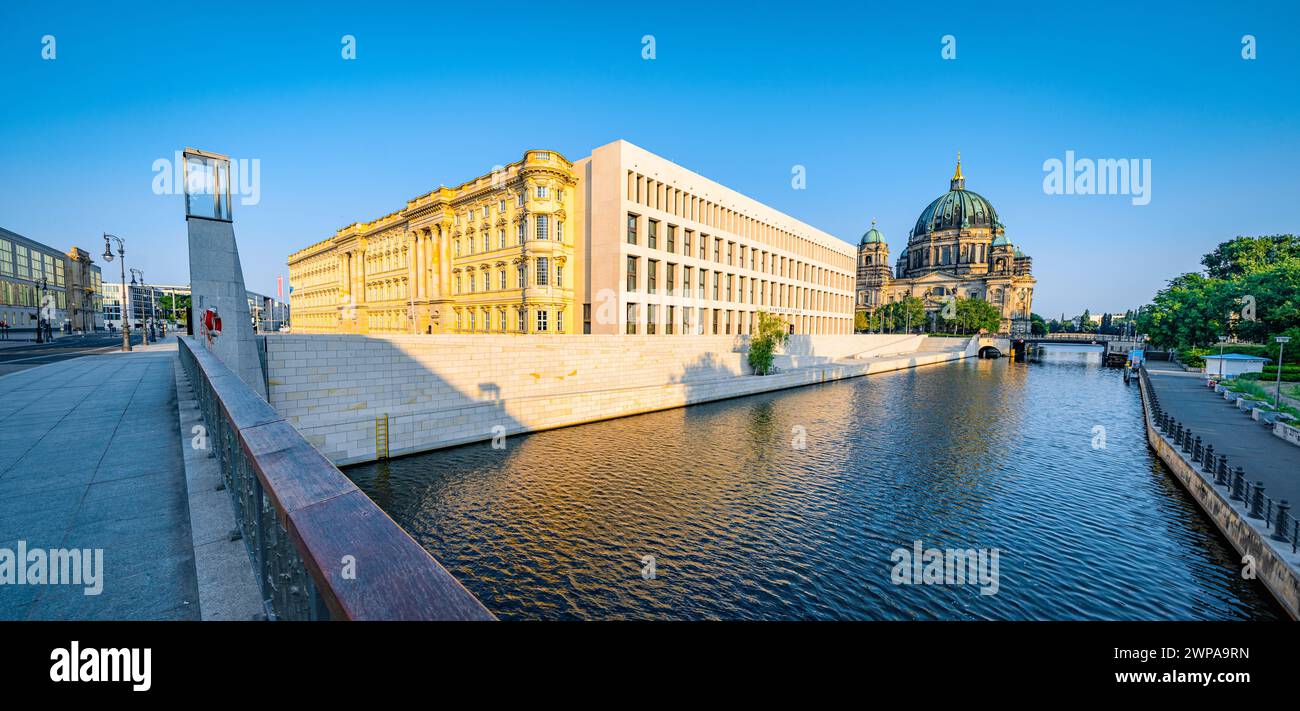 Berlino, Germania, fiume Sprea, Stadtschloss, Humboldt Forum, Museum Island Foto Stock