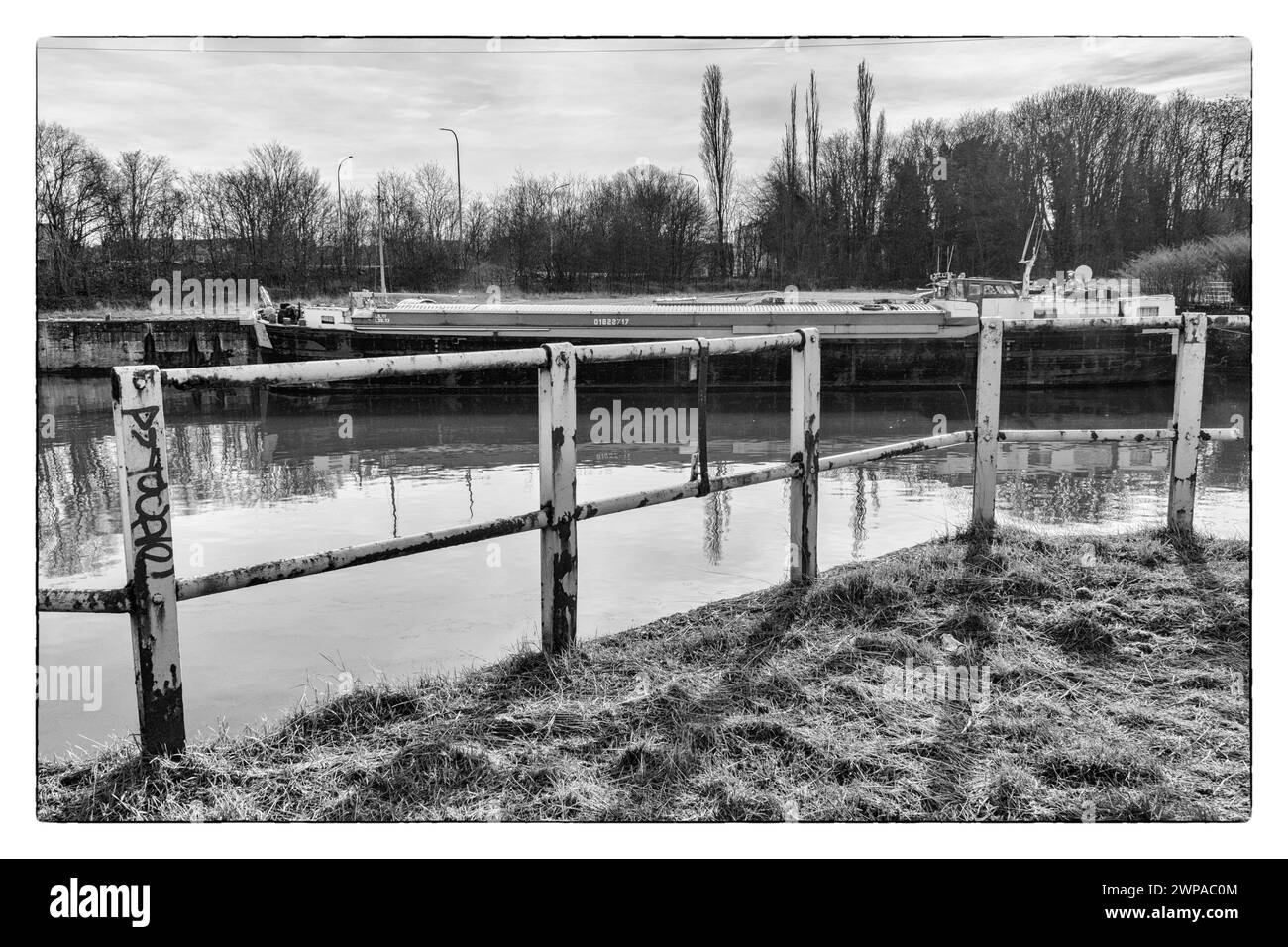 Châtelet e Châtelineau lungo il fiume Sambre | Châtelet e Châtelineau le Long de la Sambre Foto Stock