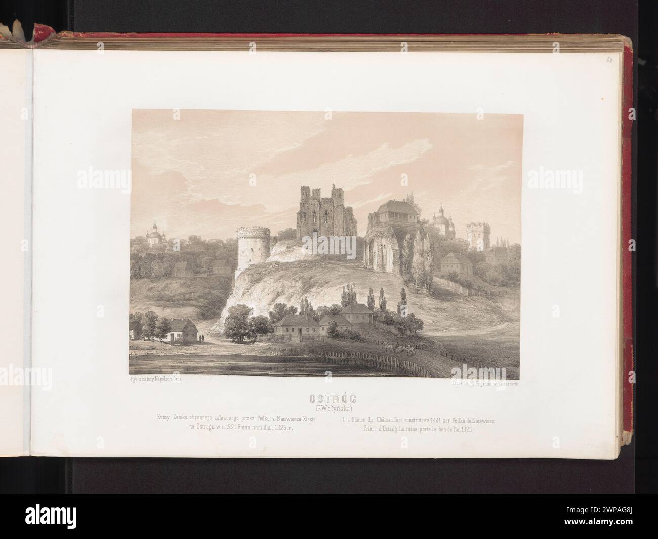 Questa illustrazione del 1875 di Napoleone Orda raffigura un donjon gotico e le rovine di un castello a Ostrog, Ucraina, come parte del suo album storico di vedute della Polonia, conservato nelle collezioni grafiche polacche. Foto Stock