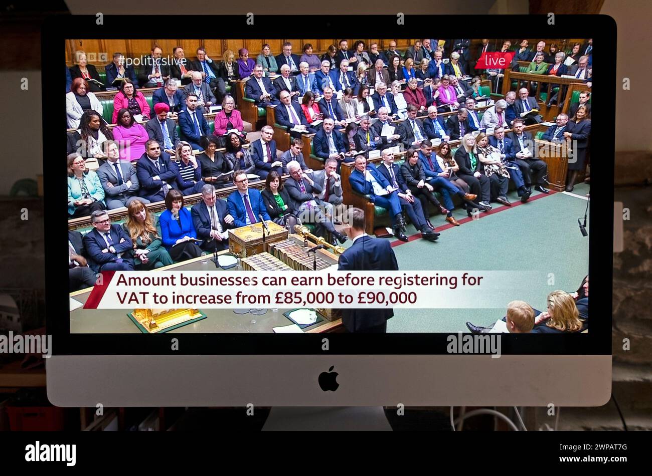 Jeremy Hunt Tory Cancelliere conservatore dello Scacchiere consegna il bilancio di primavera 2024 il 6 marzo alla camera dei comuni di Londra Inghilterra Regno Unito Foto Stock