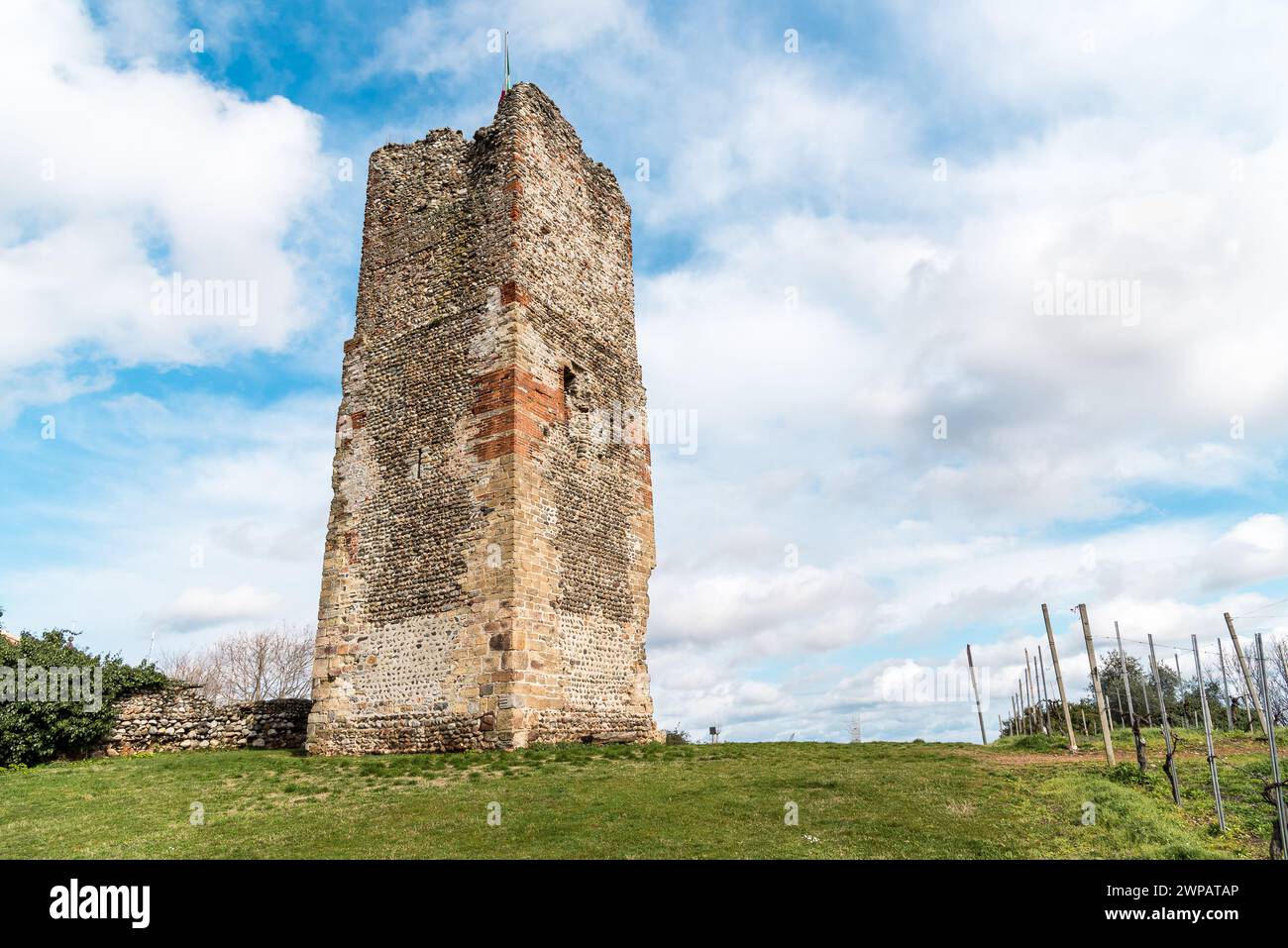 Torre delle castelle a Gattinara, in provincia di Vercelli, Piemonte, Italia Foto Stock