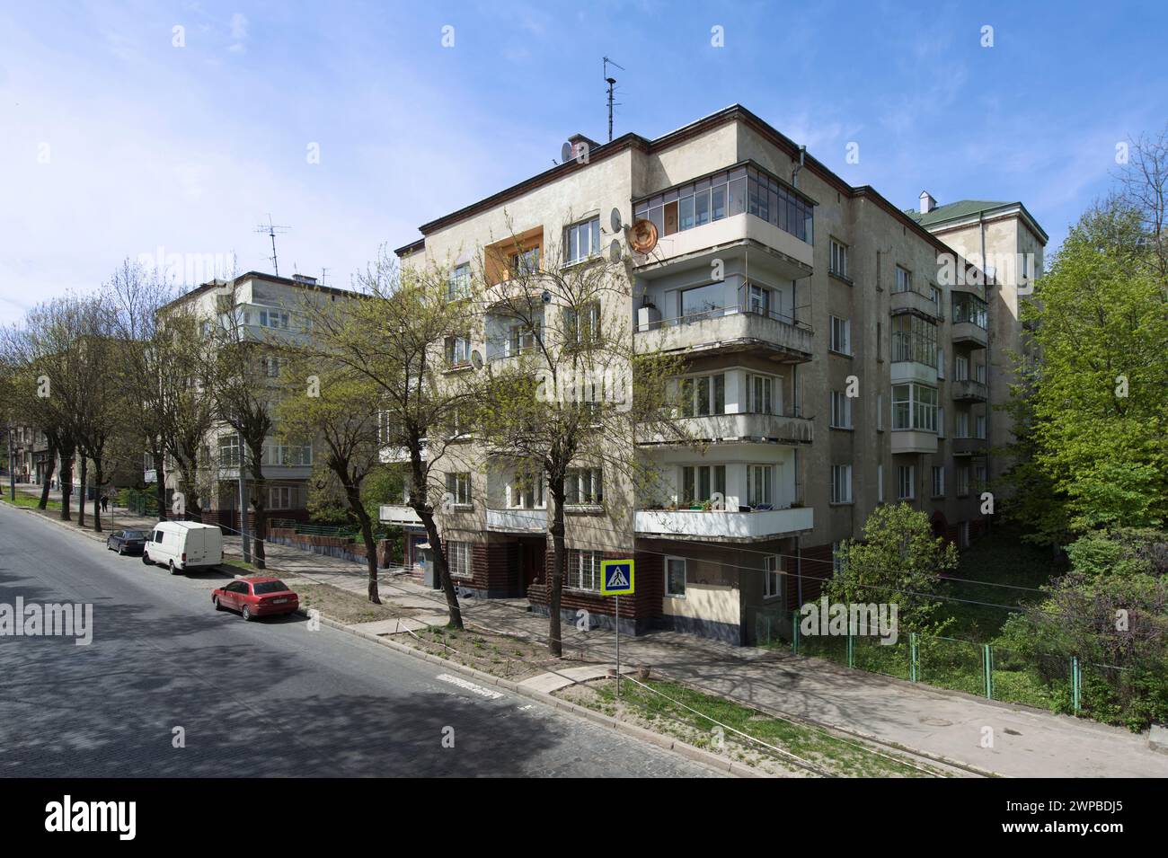 Sviluppo residenziale del Centro pensioni per funzionari in Stryjska Street, Leopoli, Ucraina Foto Stock