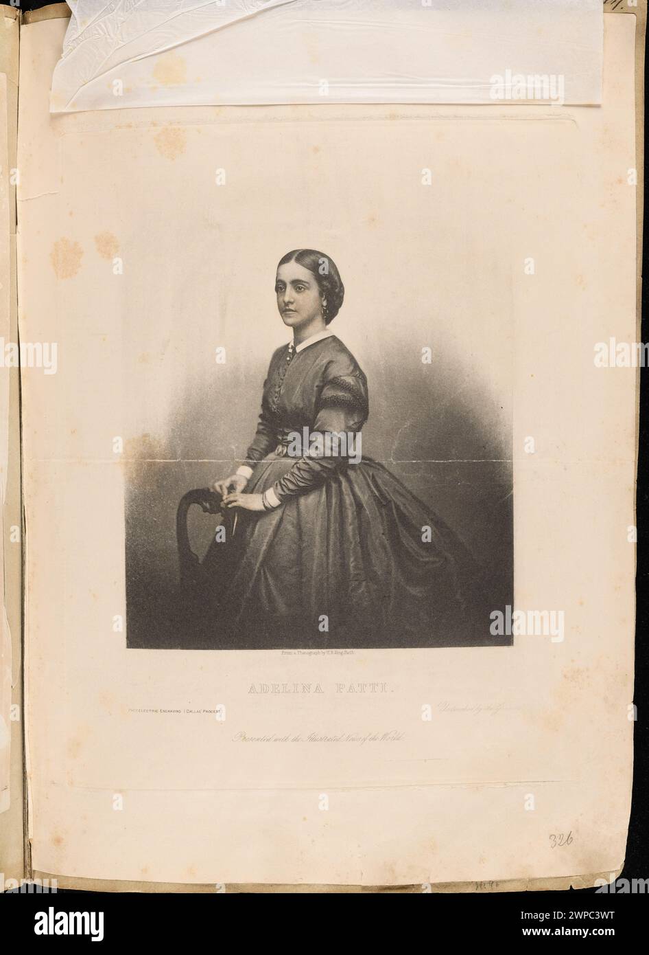Ritratto della cantante d'opera Adelina Patti pubblicato nel 1860-1864 a Londra, creato da Re Horatio Nelson, che mostra il soggetto in abbigliamento formale. Foto Stock
