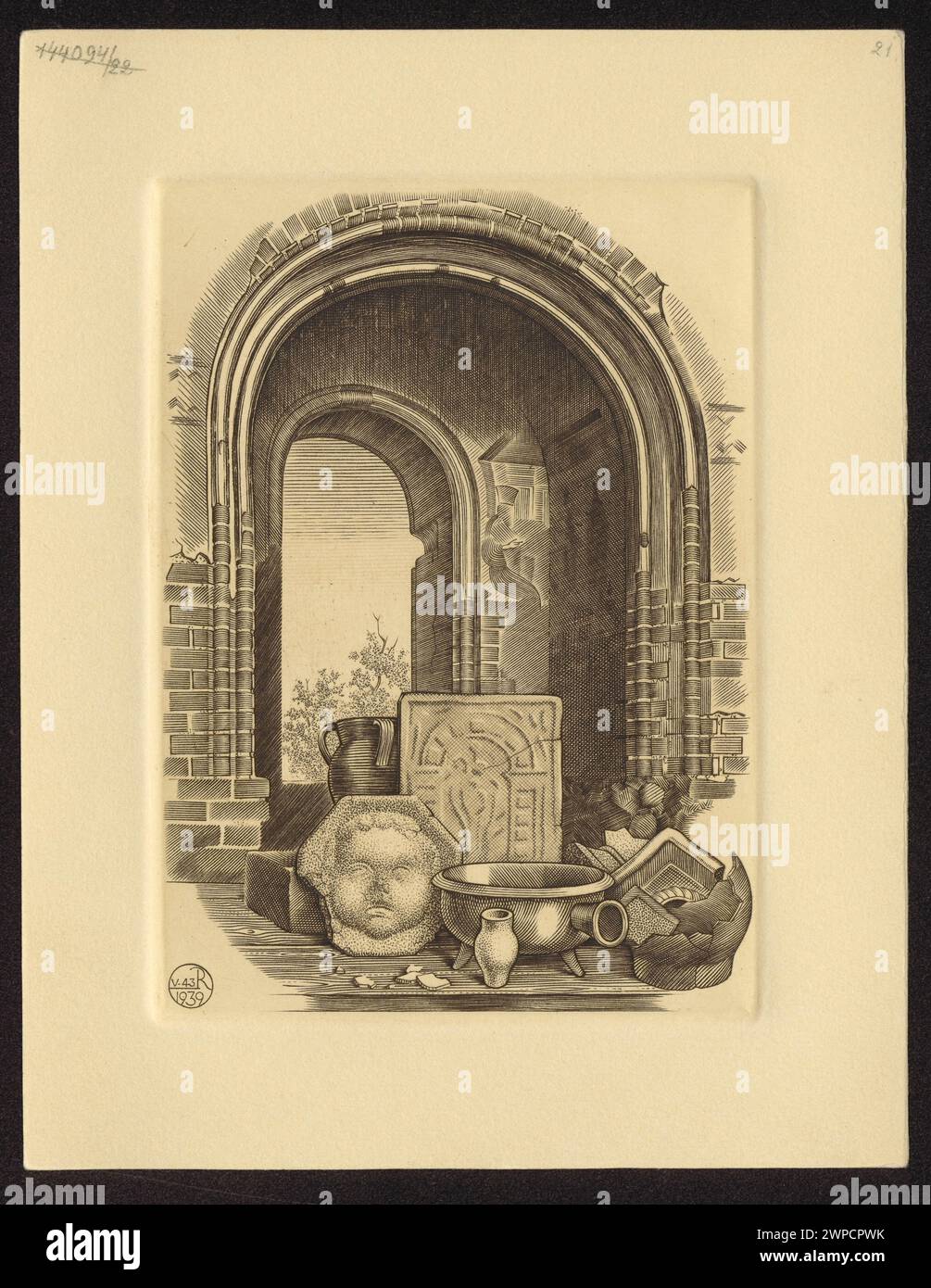 Fotografia o illustrazione di una finestra creata da Walenty Romanowicz tra maggio e giugno 1942, che mostra cornice, pannelli e architettura circostante. Foto Stock