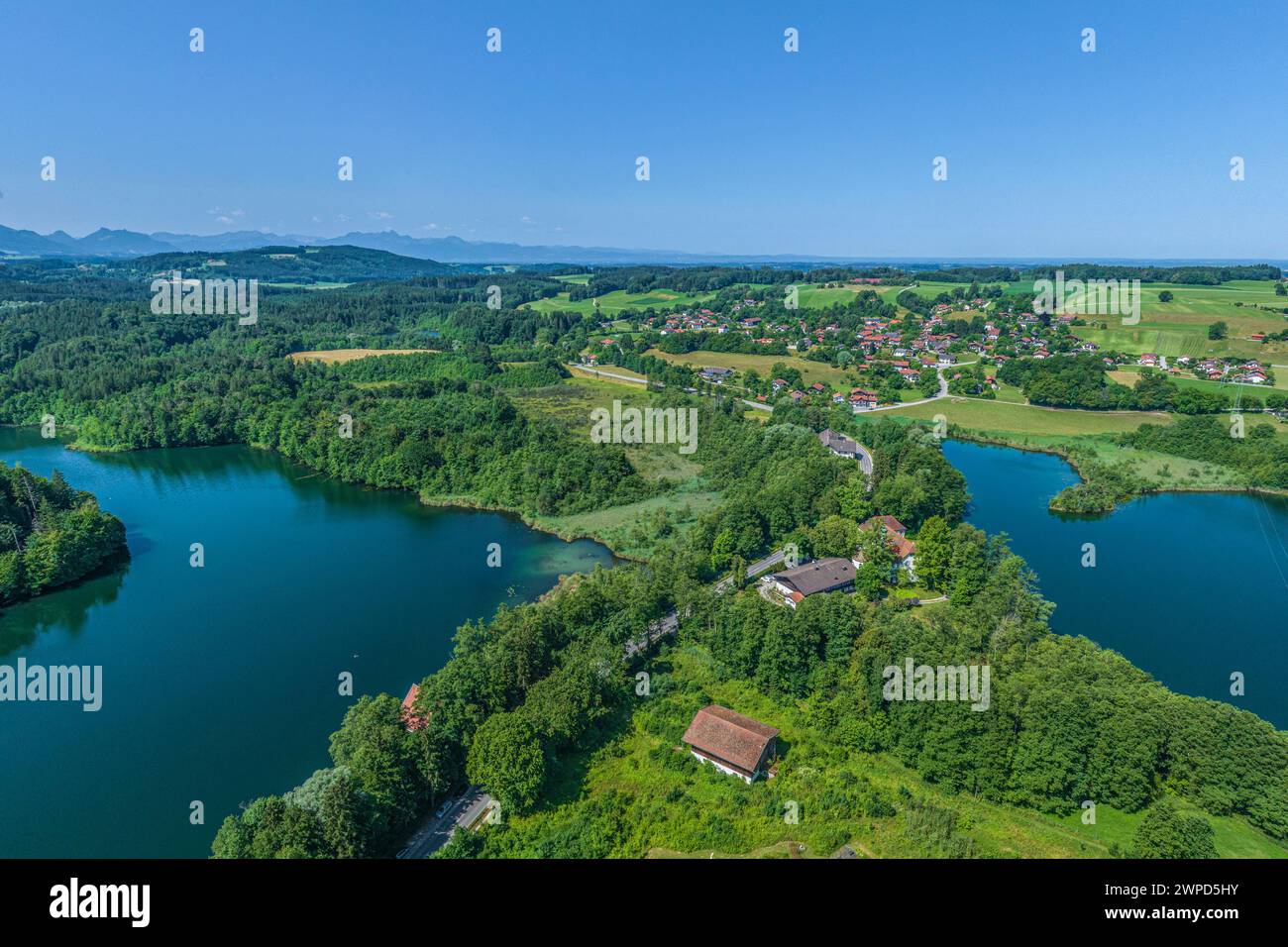 Vista del quartiere dei laghi Eggstätt-Hemhofer nell'alta Baviera Foto Stock