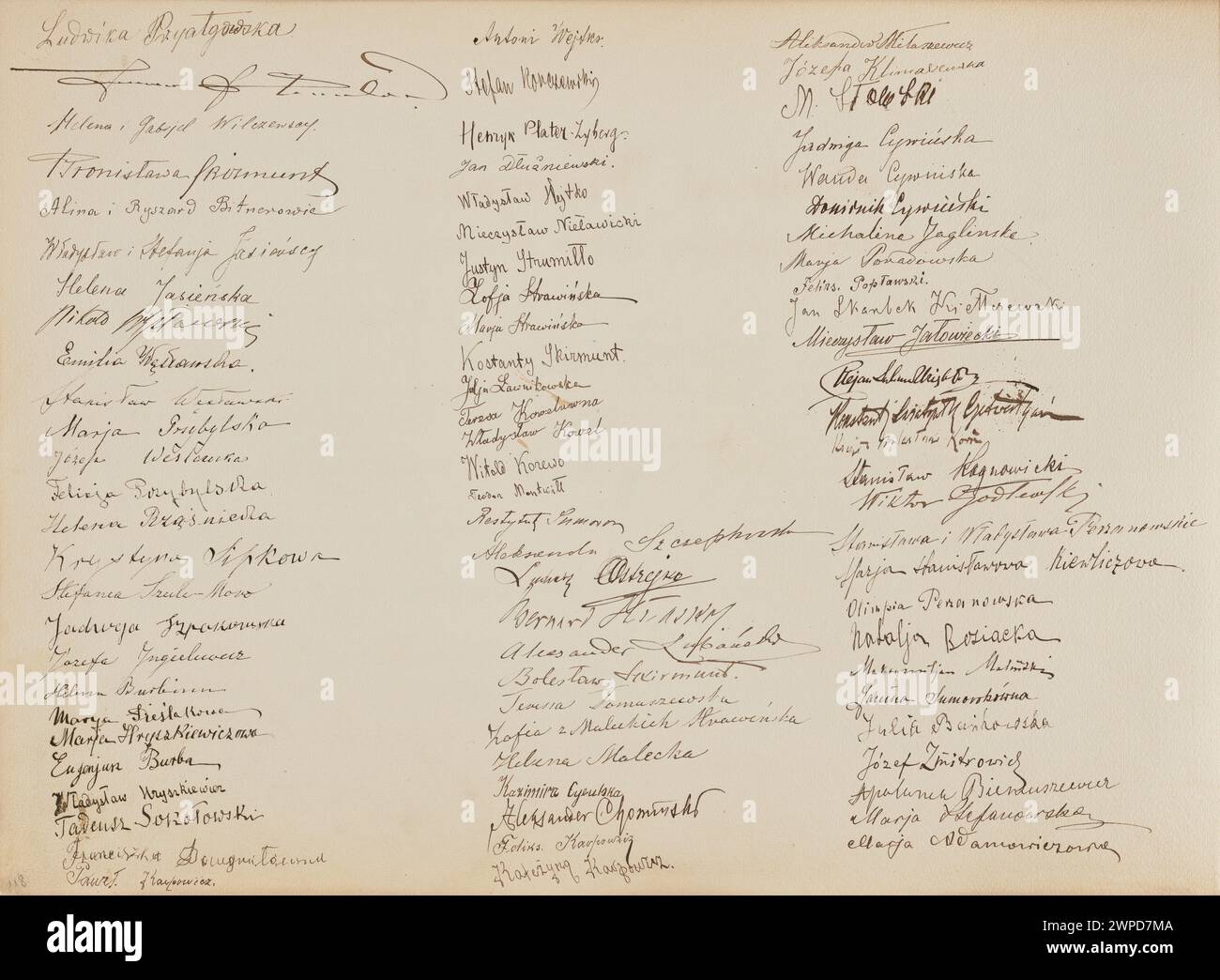 Pagina di documento contenente le firme per la dedica del vescovo Kazimierz Michalkiewicz, datata 1913, che mostra la calligrafia e la disposizione dei firmatari. Foto Stock