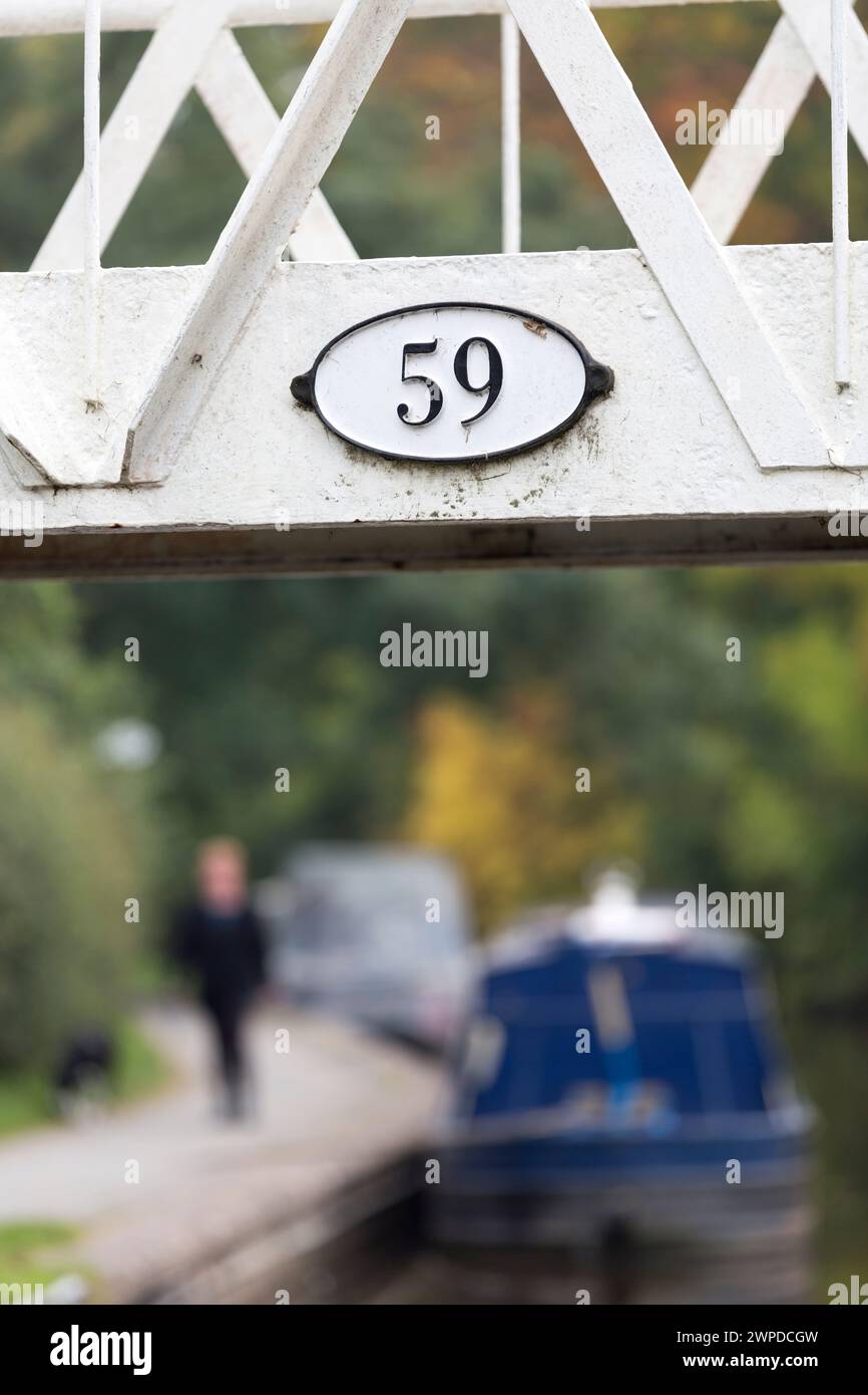 UK, Shropshire, Ellesmere, ponte bianco 59 sullo Shropshire Union Canal (Llangollen Canal - Ellesmere Branch). Foto Stock