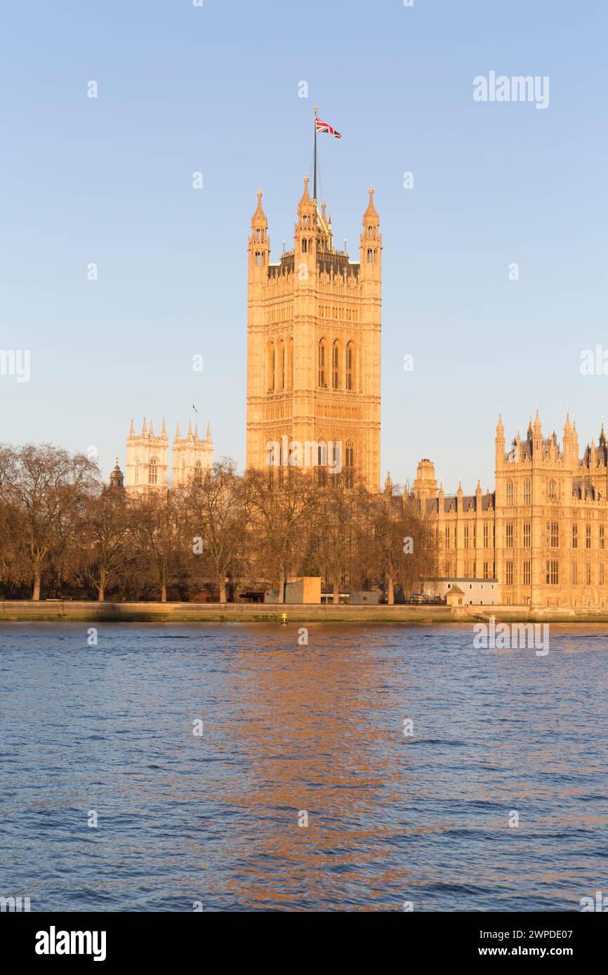 Regno Unito, Londra, la Victoria Tower, parte del Palazzo di Westminster. Foto Stock