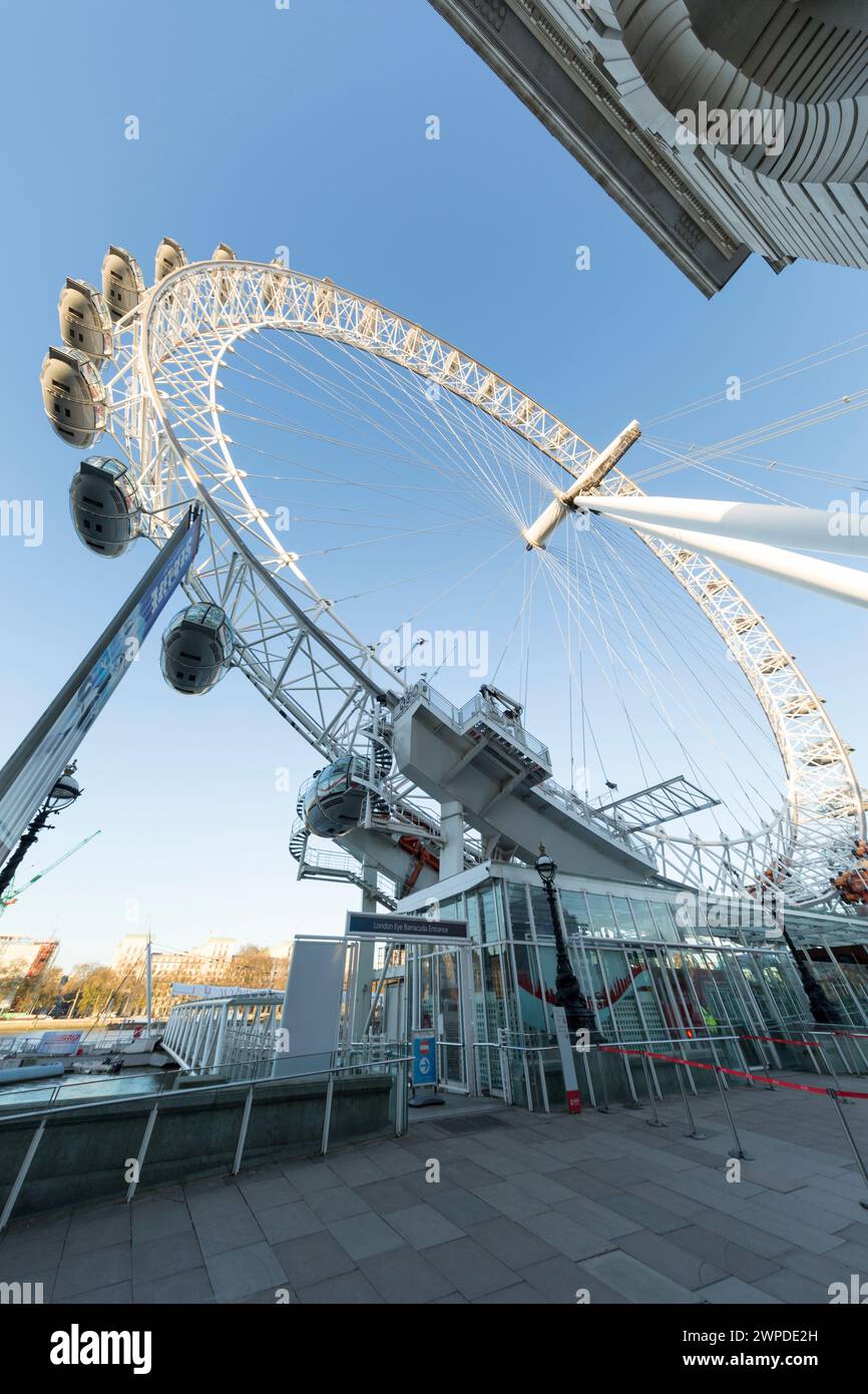 UK, Londra, il London Eye, dalla accessibile pubblicamente la passerella. Foto Stock