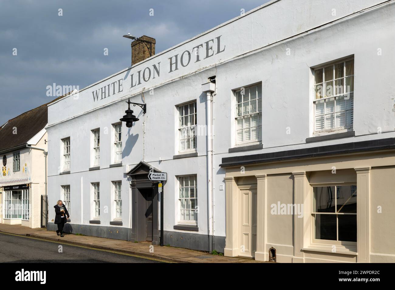 Edificio storico del White Lion Hotel, Hadliegh, Suffolk, Inghilterra, Regno Unito Foto Stock