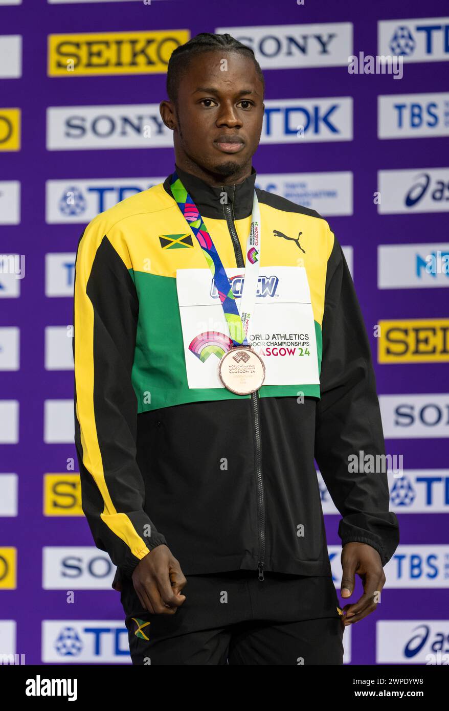 Ackeem Blake della Giamaica medaglia di bronzo nei 60 m maschili ai Campionati del mondo di atletica leggera indoor, Emirates Arena, Glasgow, Scozia Regno Unito. 1a/ Foto Stock