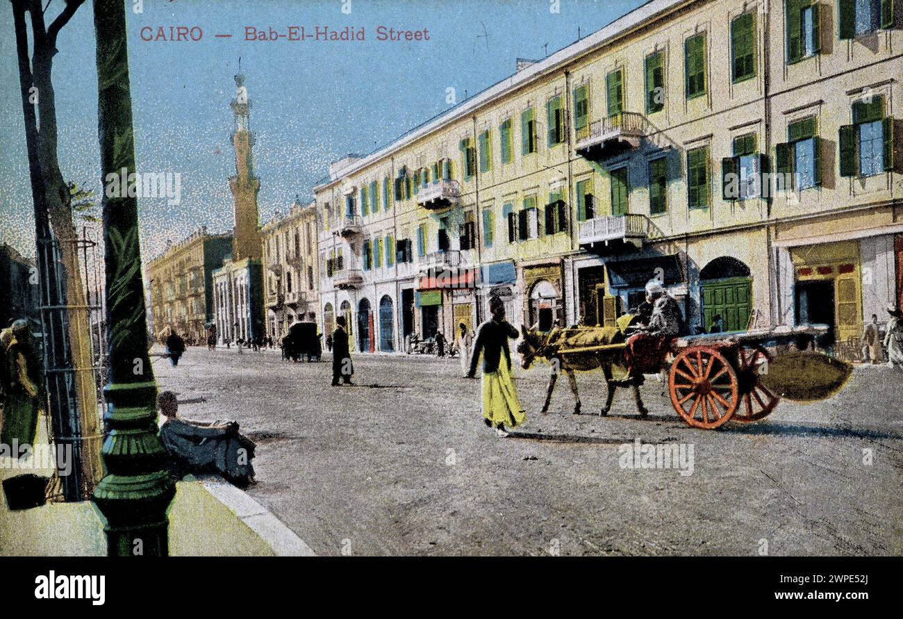 Cartolina del Cairo: Via Bab El Hadid. Intorno al 1900. Foto Stock