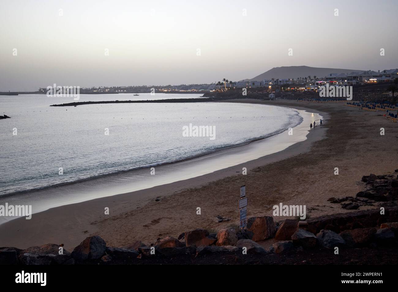 playa dorada dopo il tramonto playa blanca, Lanzarote, Isole Canarie, spagna Foto Stock
