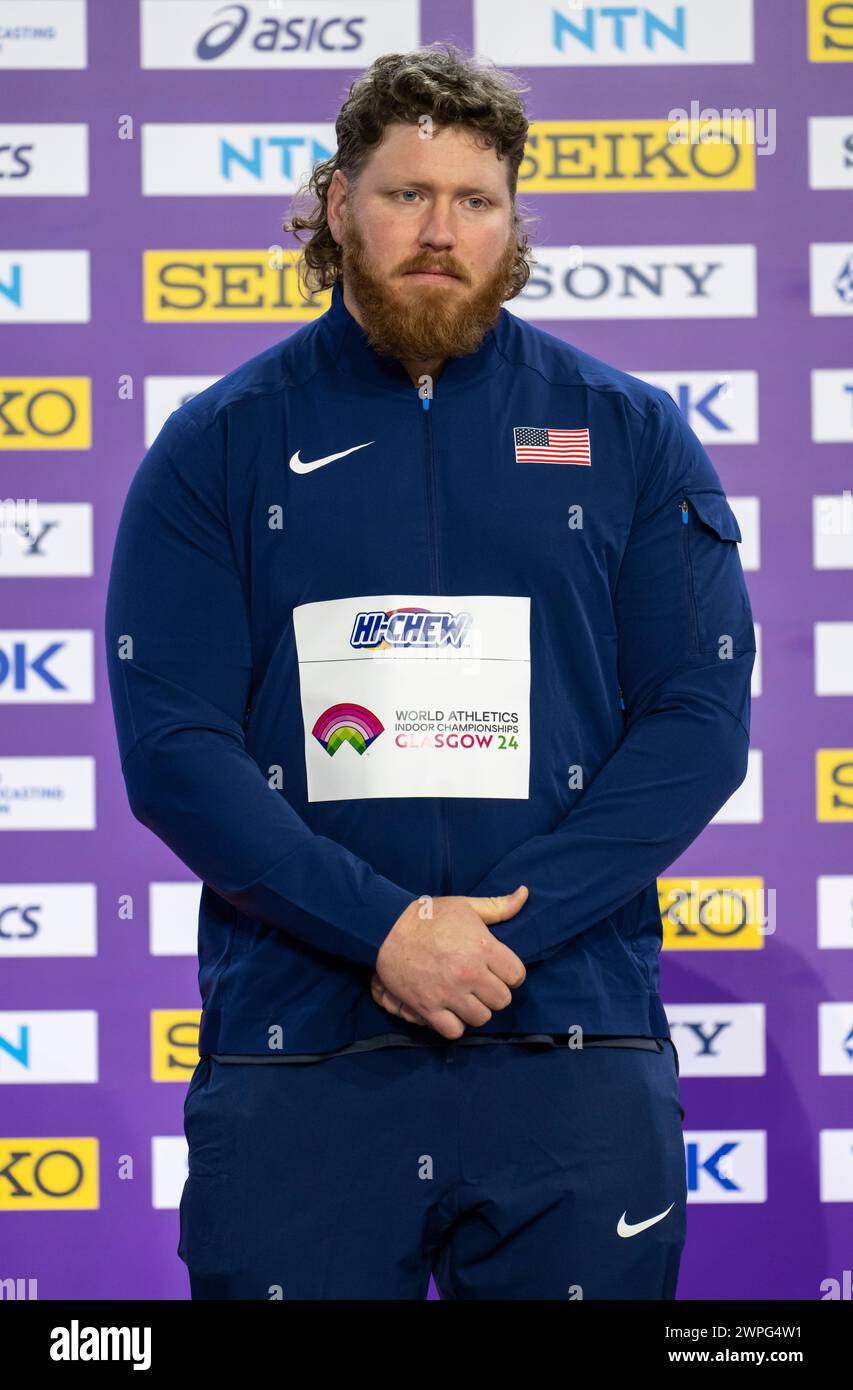 Ryan Crouser degli Stati Uniti (Gold) medaglia nel tiro maschile messo al World Athletics Indoor Championships, Emirates Arena, Glasgow, Scozia Regno Unito. Foto Stock