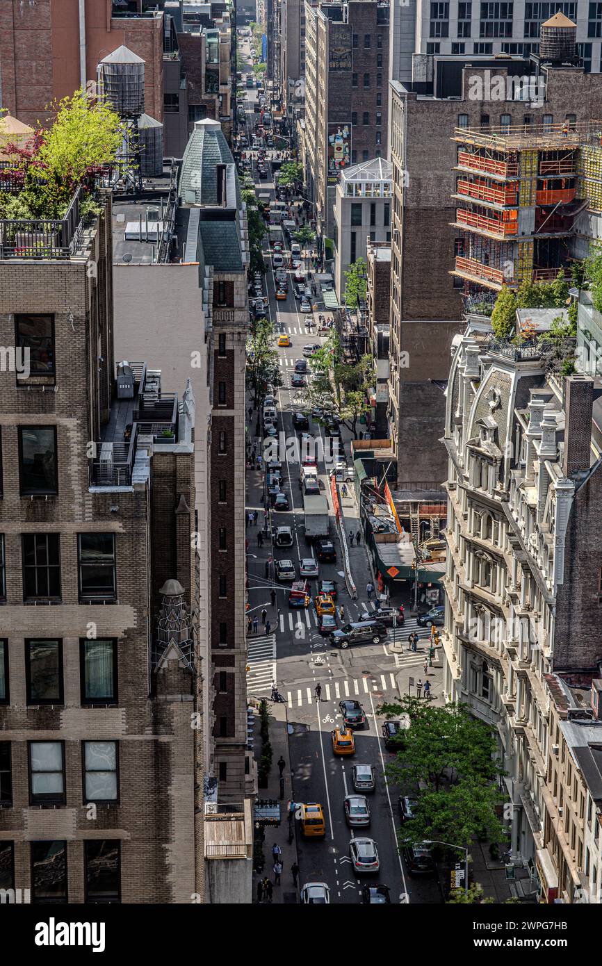 Vista dal 21° piano alla Fifth Avenue, a Manhattan New York Foto Stock