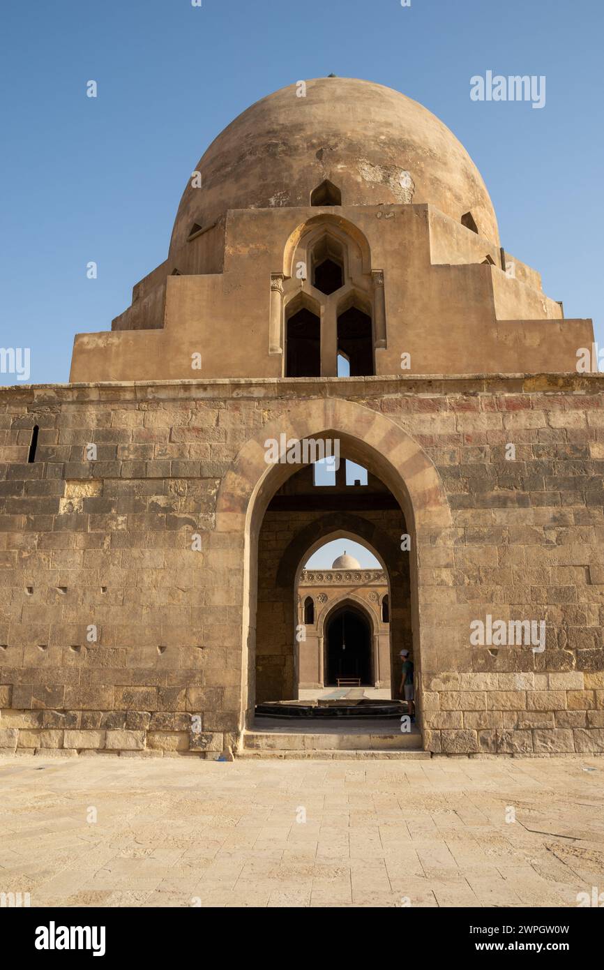 Moschea di Ibn Tulun - una delle moschee più antiche d'Egitto Foto Stock