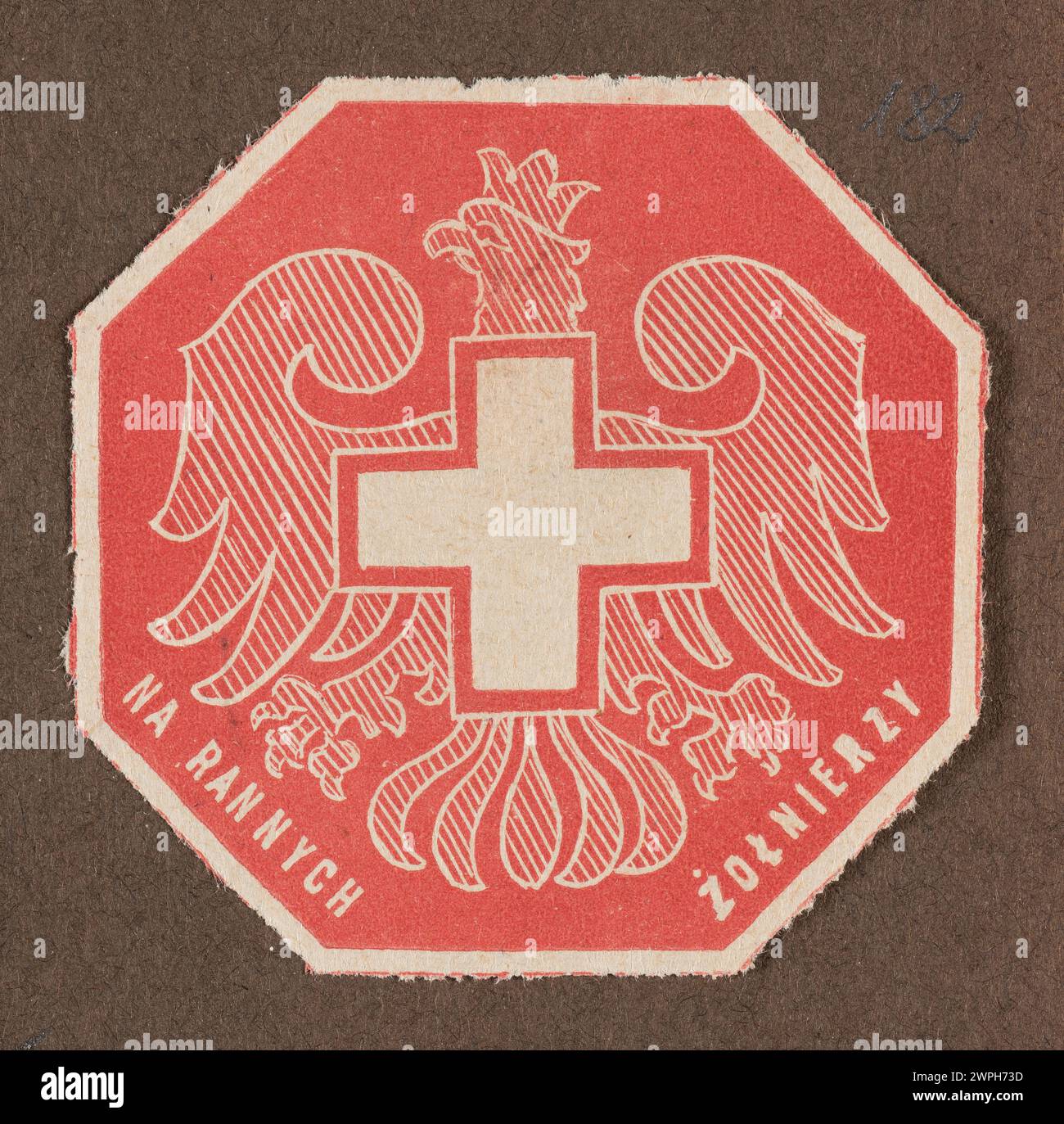 Stampa del caso del 1919 circa che mostra un'aquila bianca con una croce bianca sul petto, che rappresenta l'aiuto per i soldati feriti sotto la Croce Bianca polacca. Foto Stock