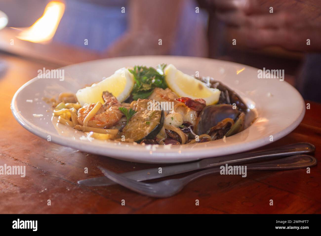 Pasta speciale di pesce preparata dallo chef Foto Stock